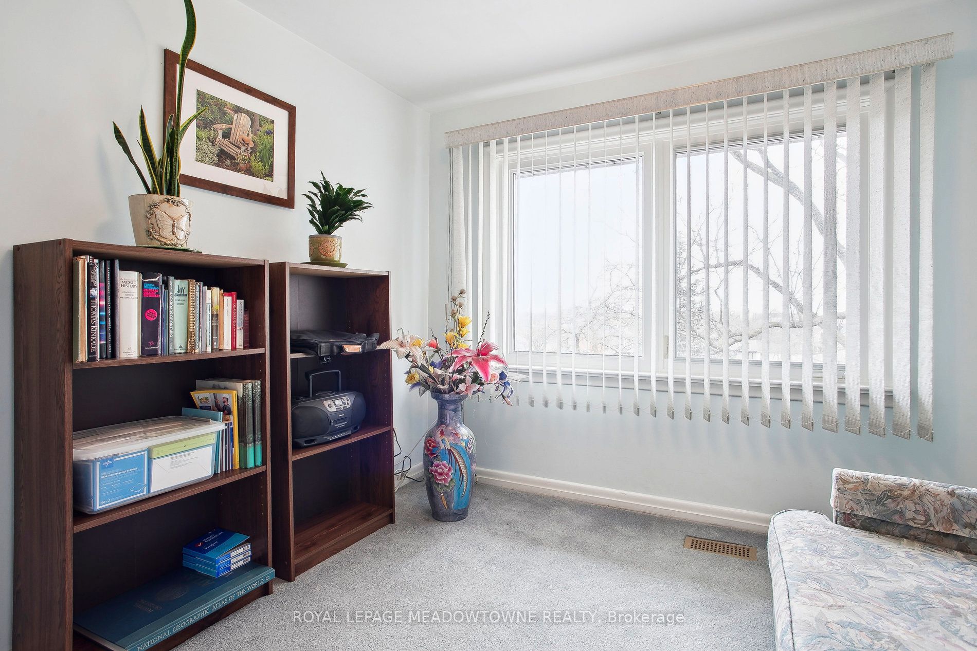 123 Vista Drive W Property Photo 15