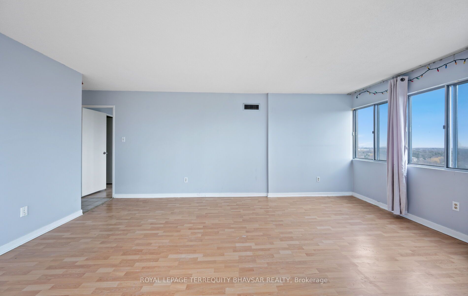1580 Mississauga Valley Boulevard 1611 Property Photo 9