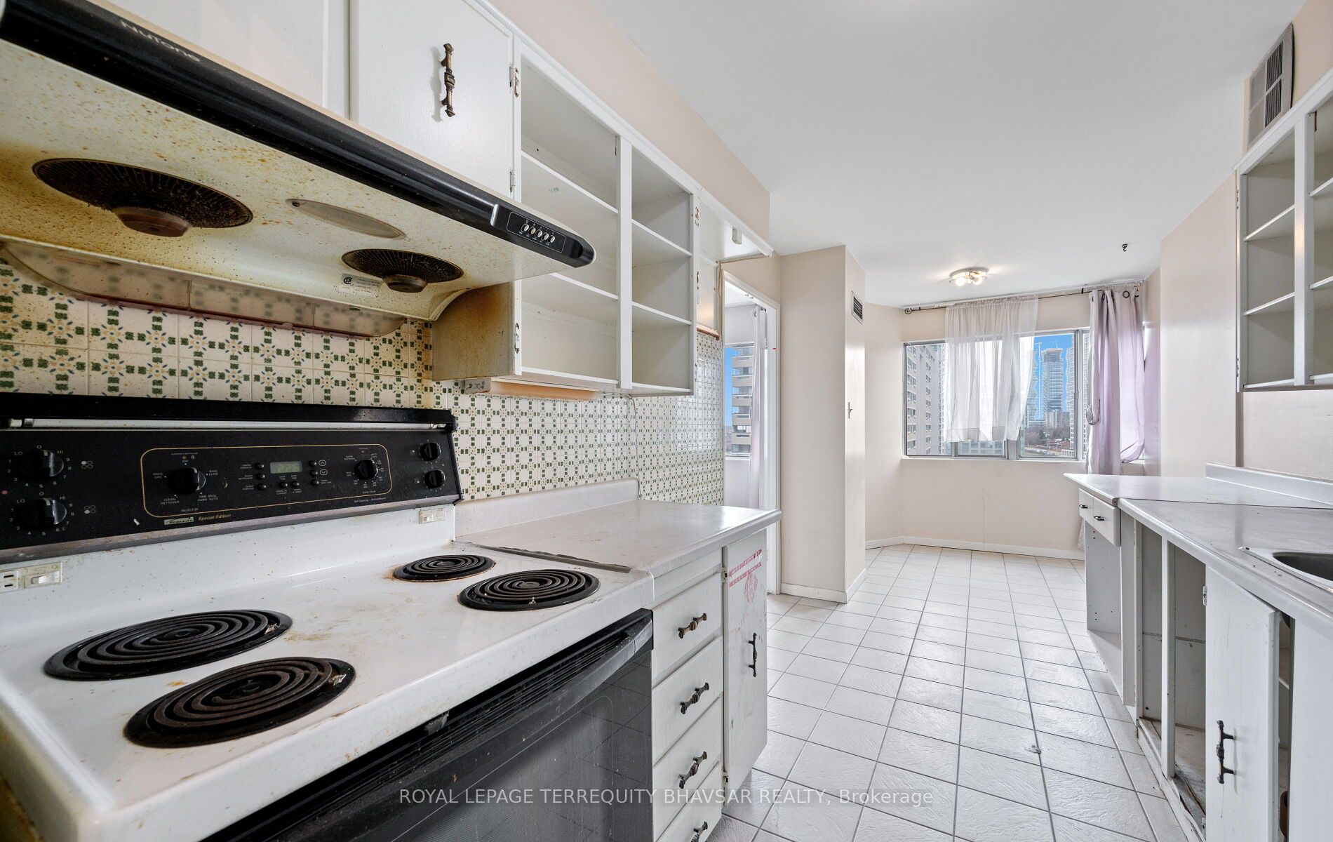 1580 Mississauga Valley Boulevard 1611 Property Photo 20