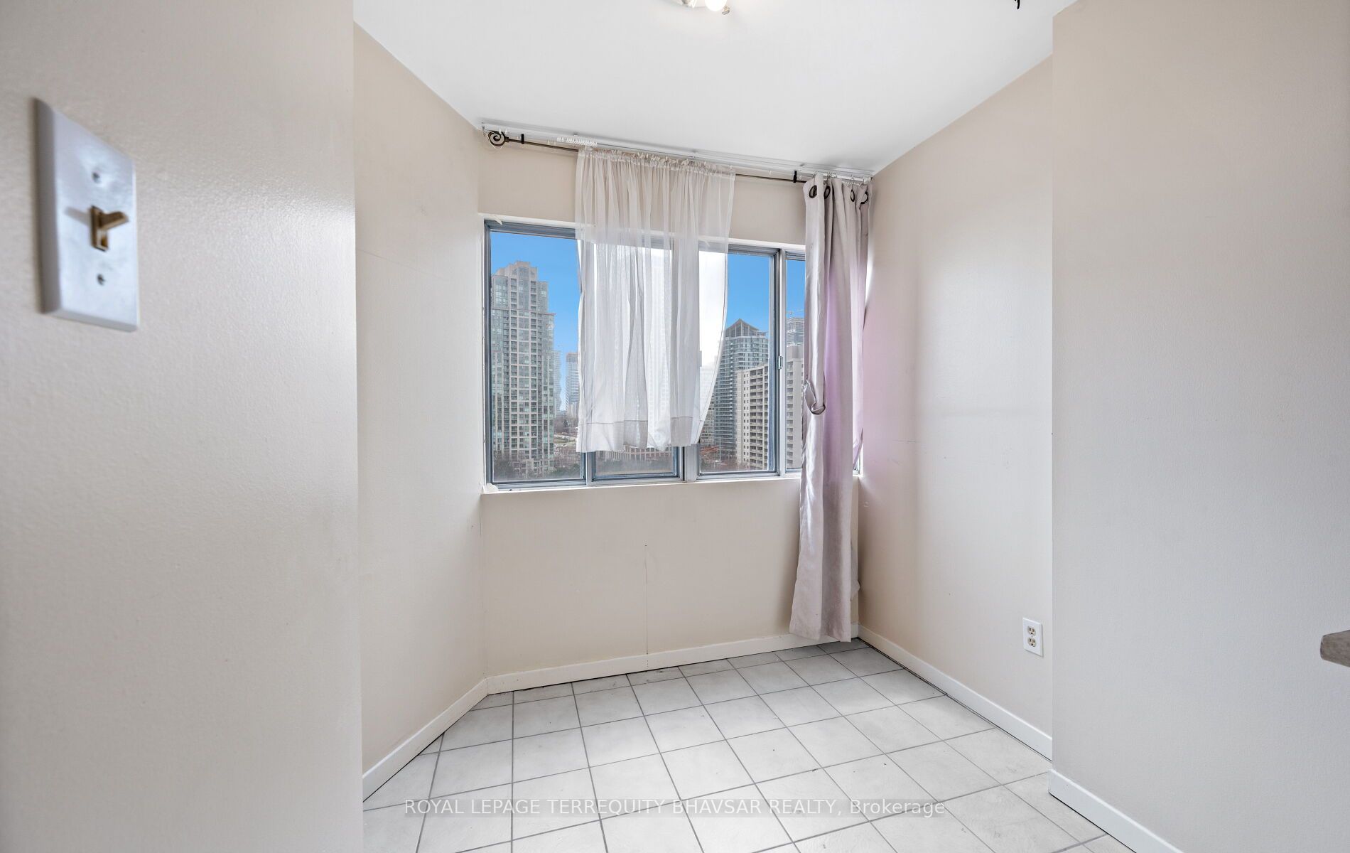 1580 Mississauga Valley Boulevard 1611 Property Photo 23