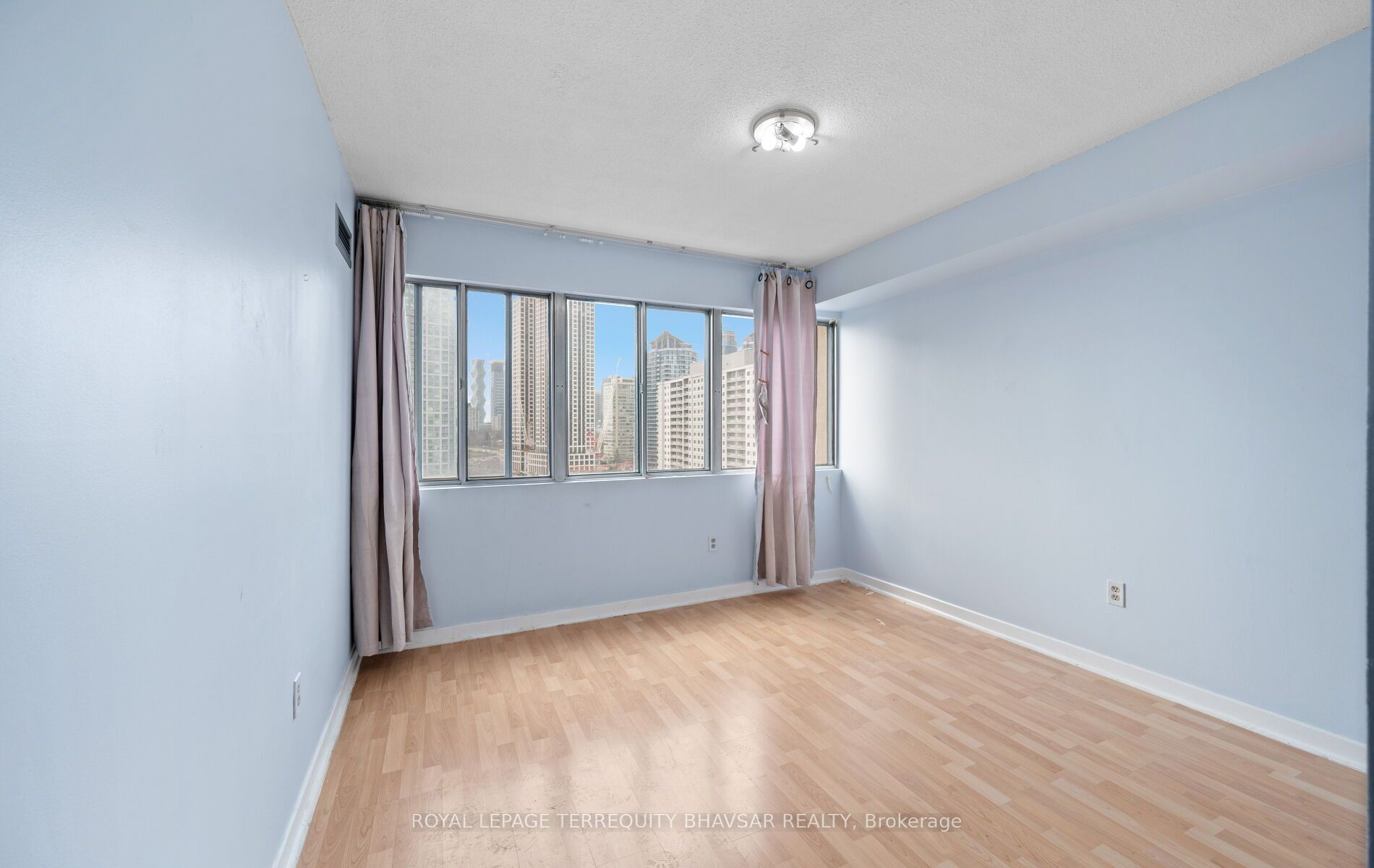 1580 Mississauga Valley Boulevard 1611 Property Photo 38