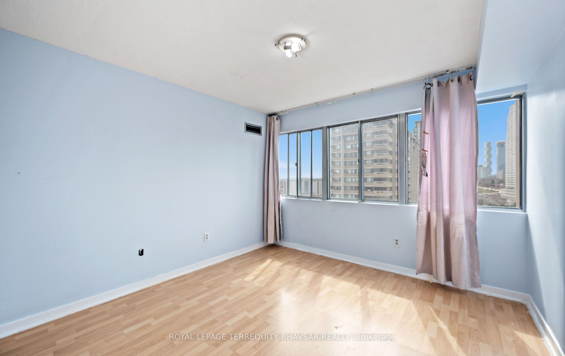 1580 Mississauga Valley Boulevard 1611 Property Photo 40