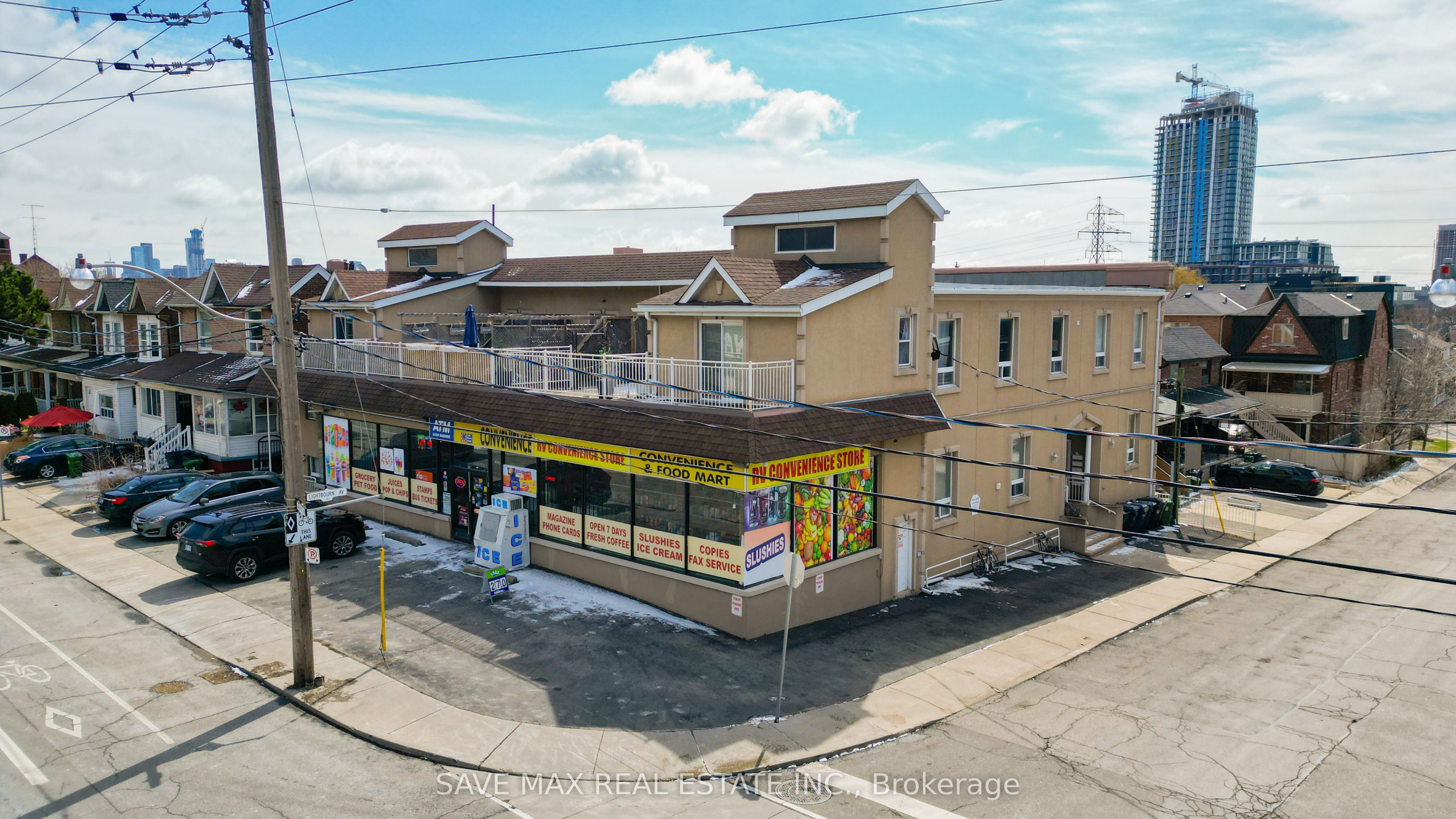 1463 Davenport Road Property Photo 6