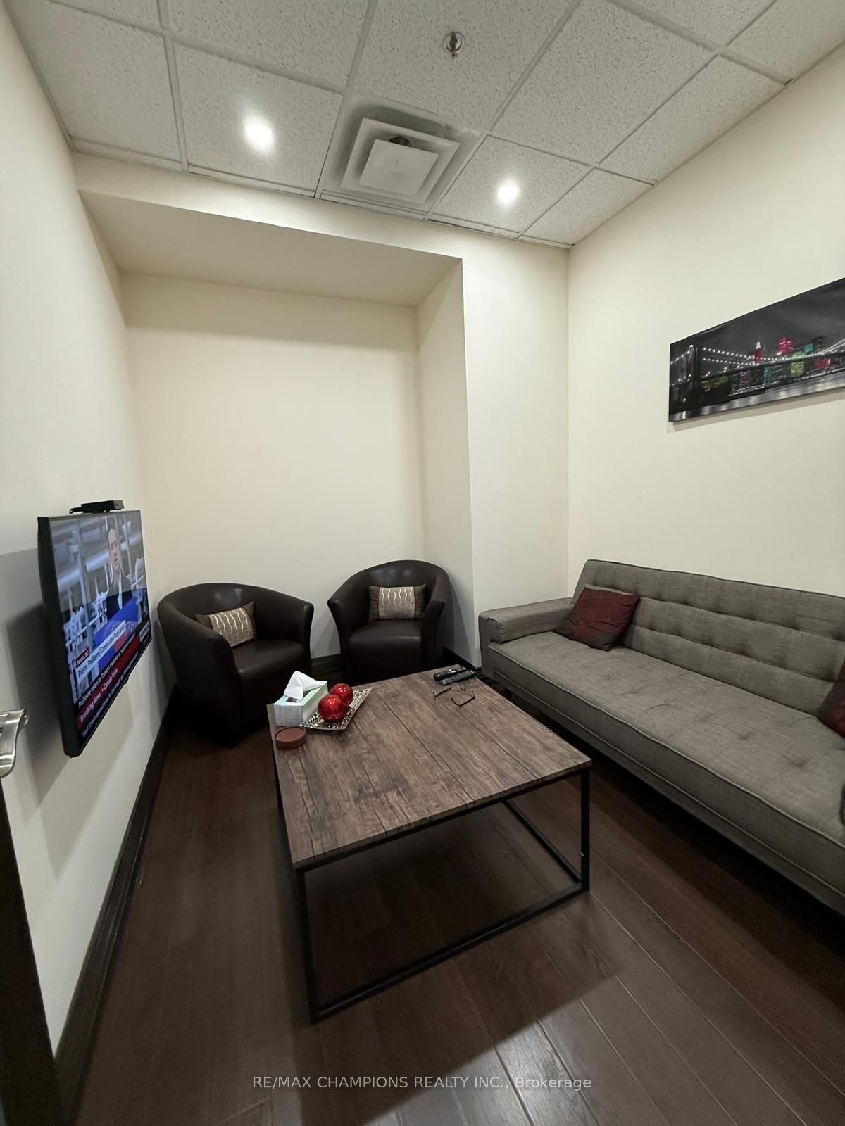 808 Britannia Road W 206 Property Photo 15