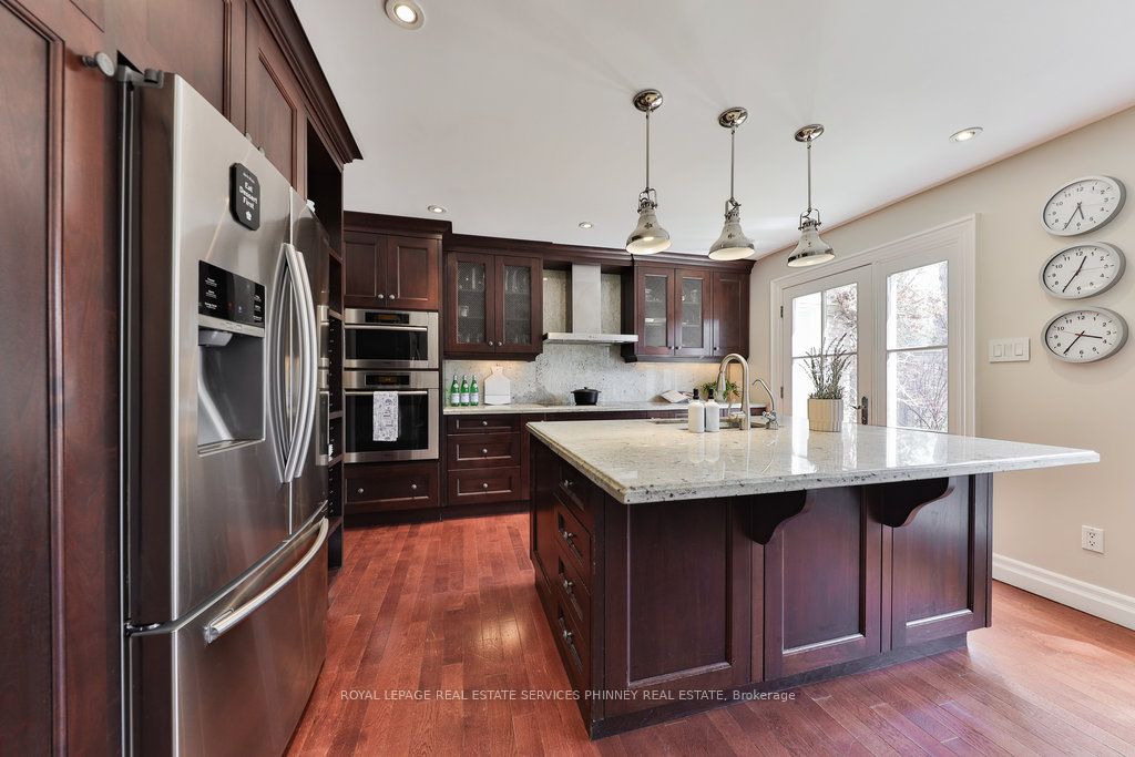 1072 Mayford Court Property Photo 3