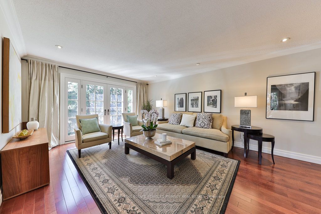 1072 Mayford Court Property Photo 11