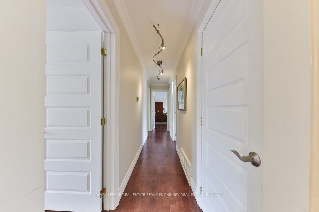 1072 Mayford Court Property Photo 13