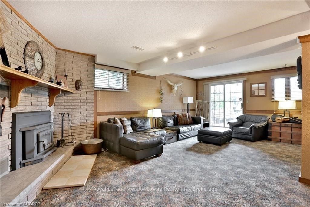 225/269 Campbell Avenue Property Photo 15