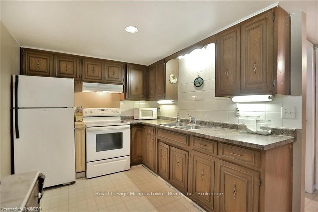 225/269 Campbell Avenue Property Photo 40