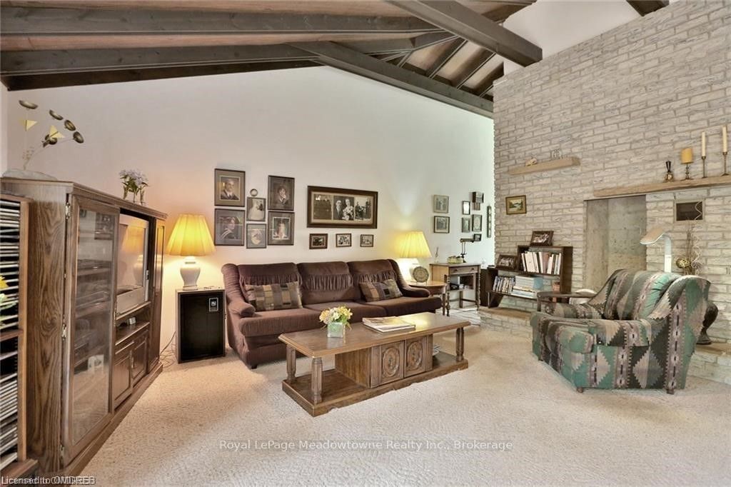 225/269 Campbell Avenue Property Photo 45