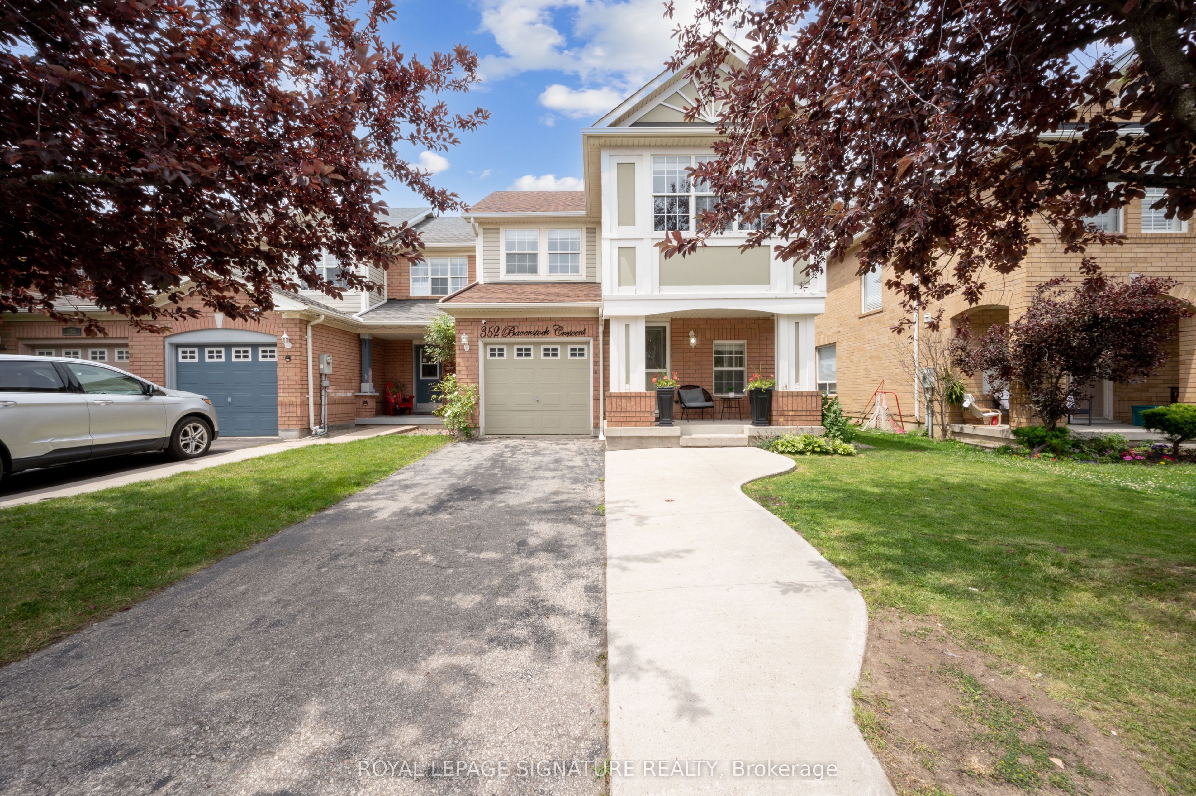 352 Baverstock Crescent Property Photo 1