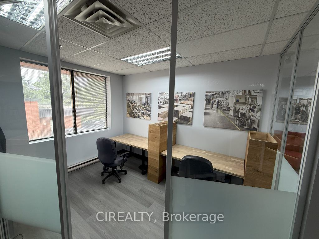 #second Floor - 230 Watline Avenue Property Photo 6