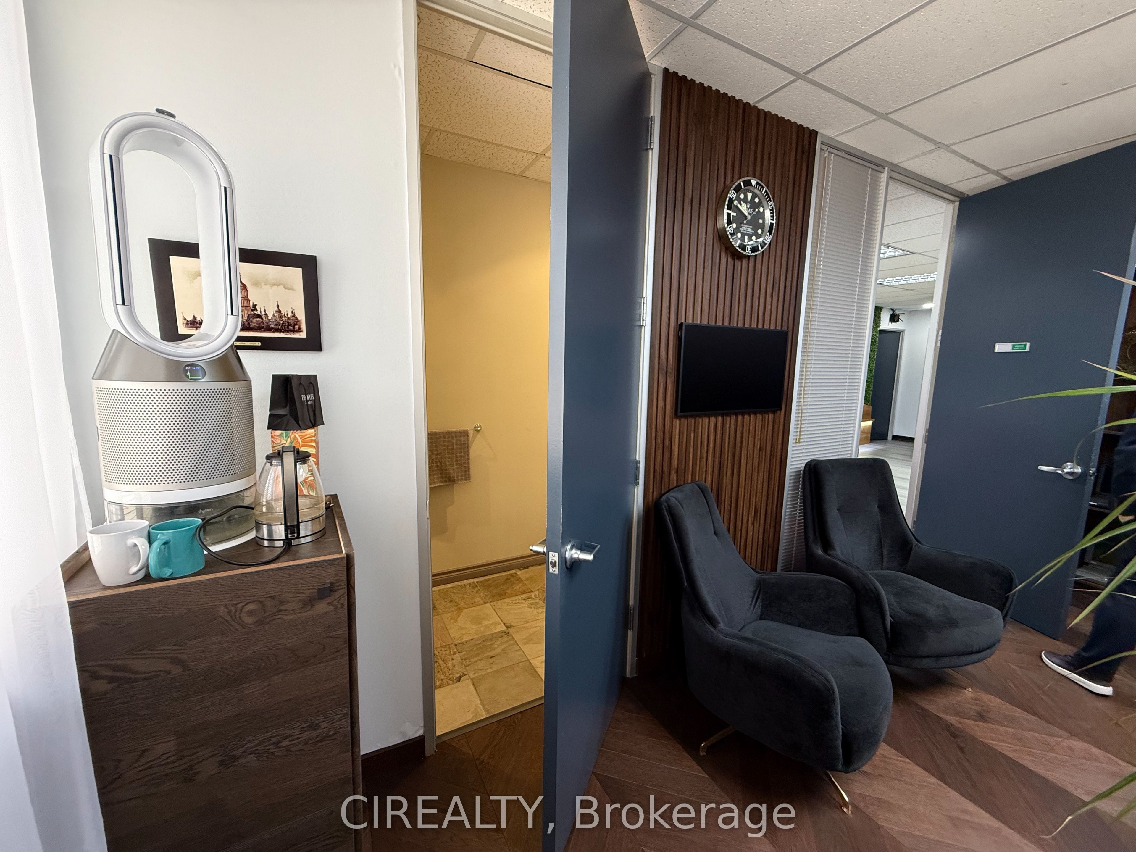 #office X - 230 Watline Avenue Property Photo 11