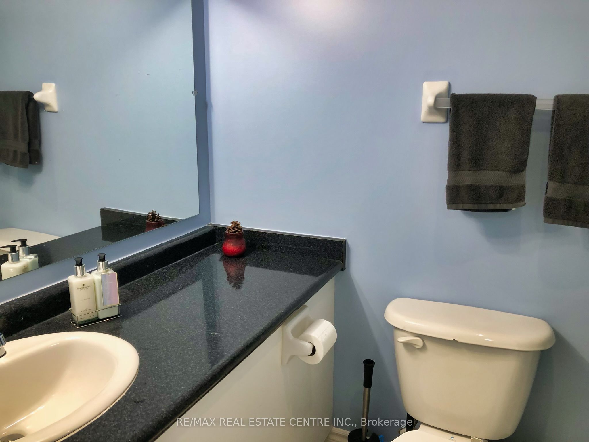 62 Ashdale Road Bsmt Property Photo 15