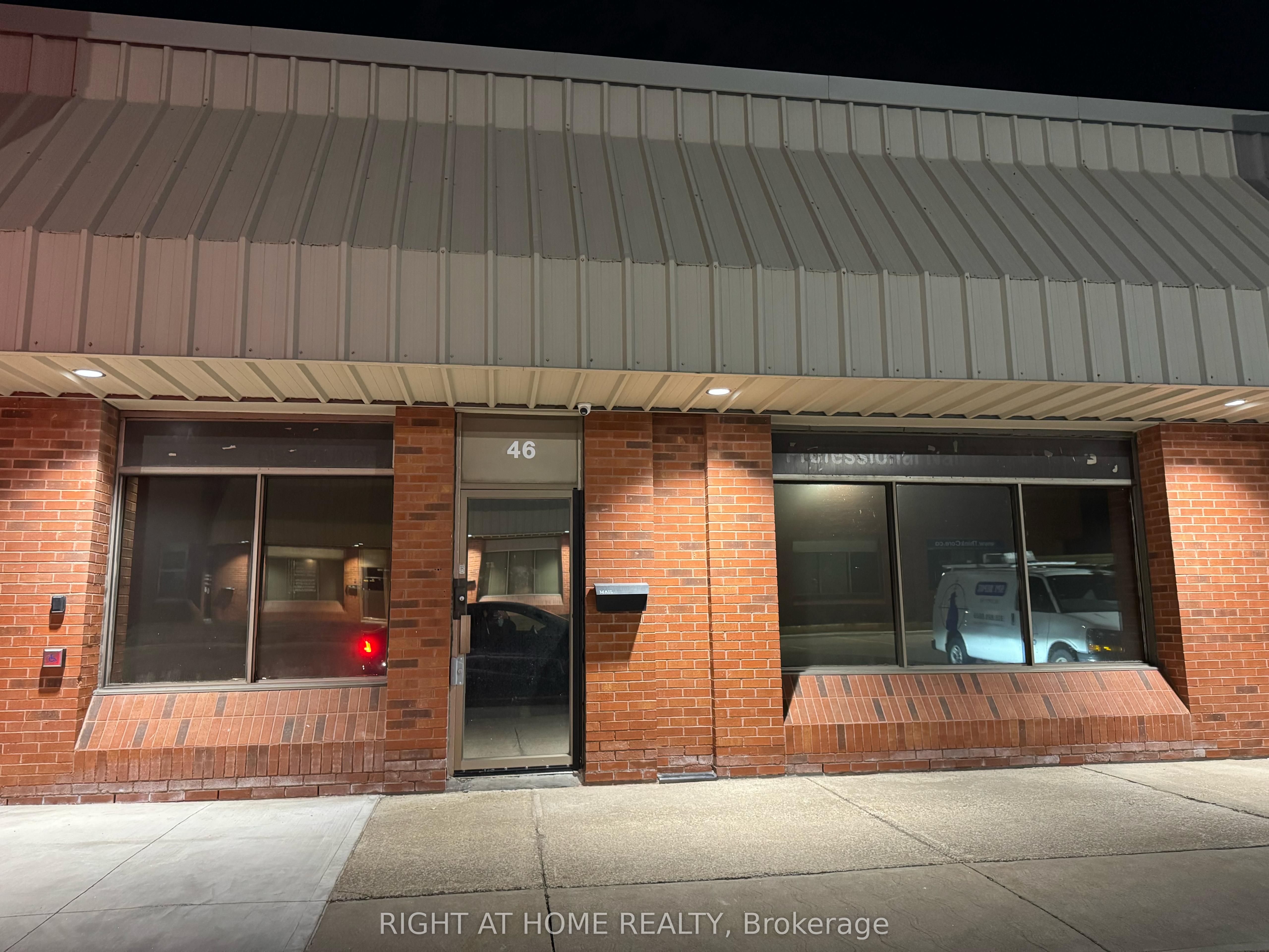 #46-47 - 400-450 Matheson Boulevard Property Photo 2