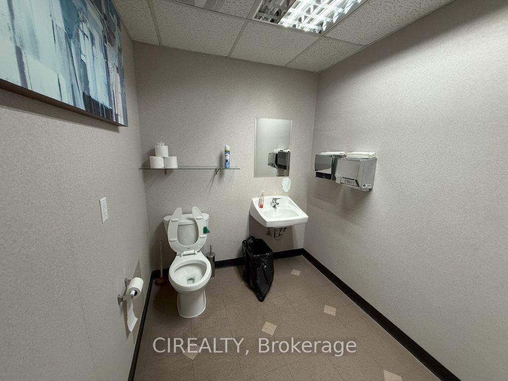 #office H - 230 Watline Avenue Property Photo 8