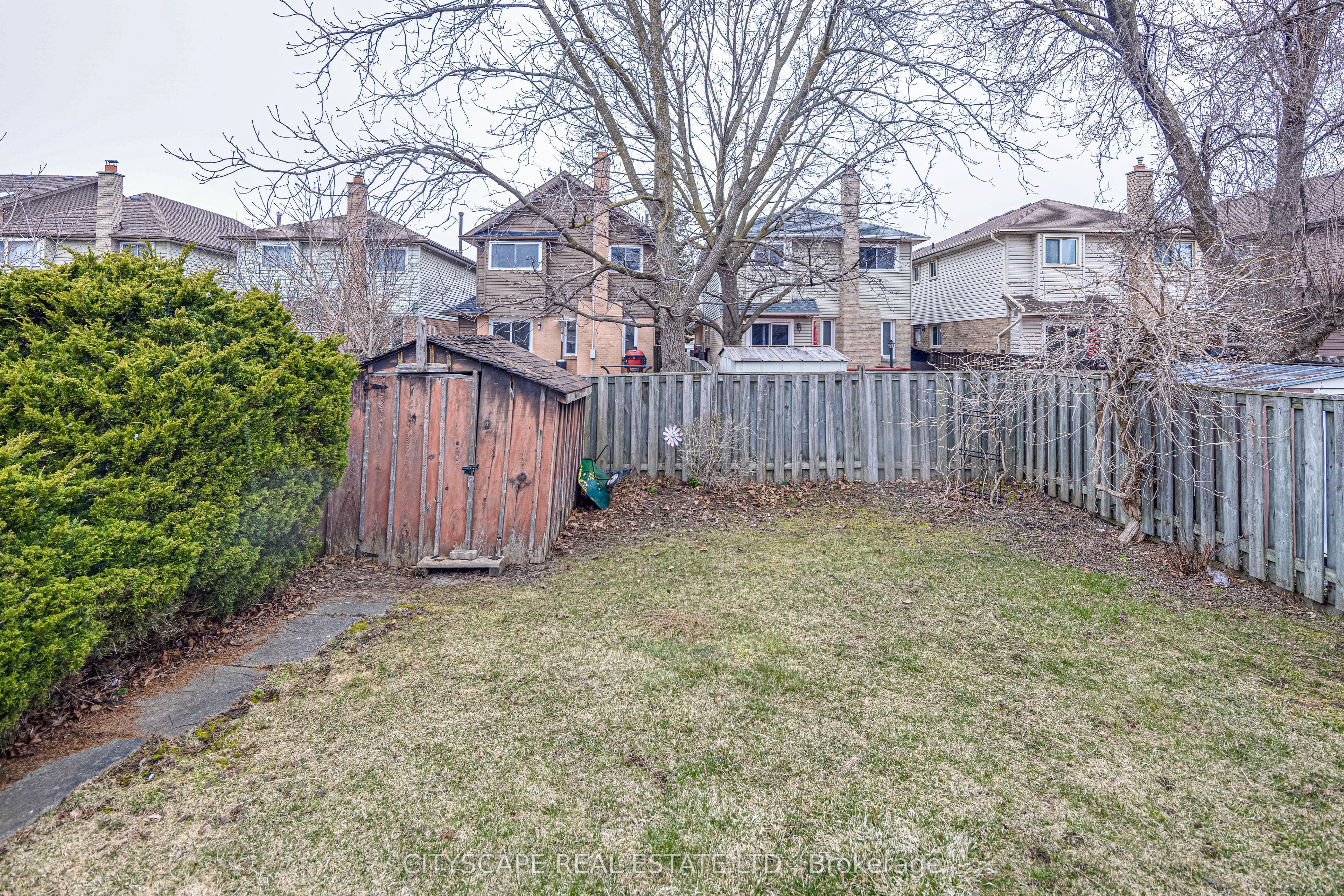 66 Vodden Street W Property Photo 5