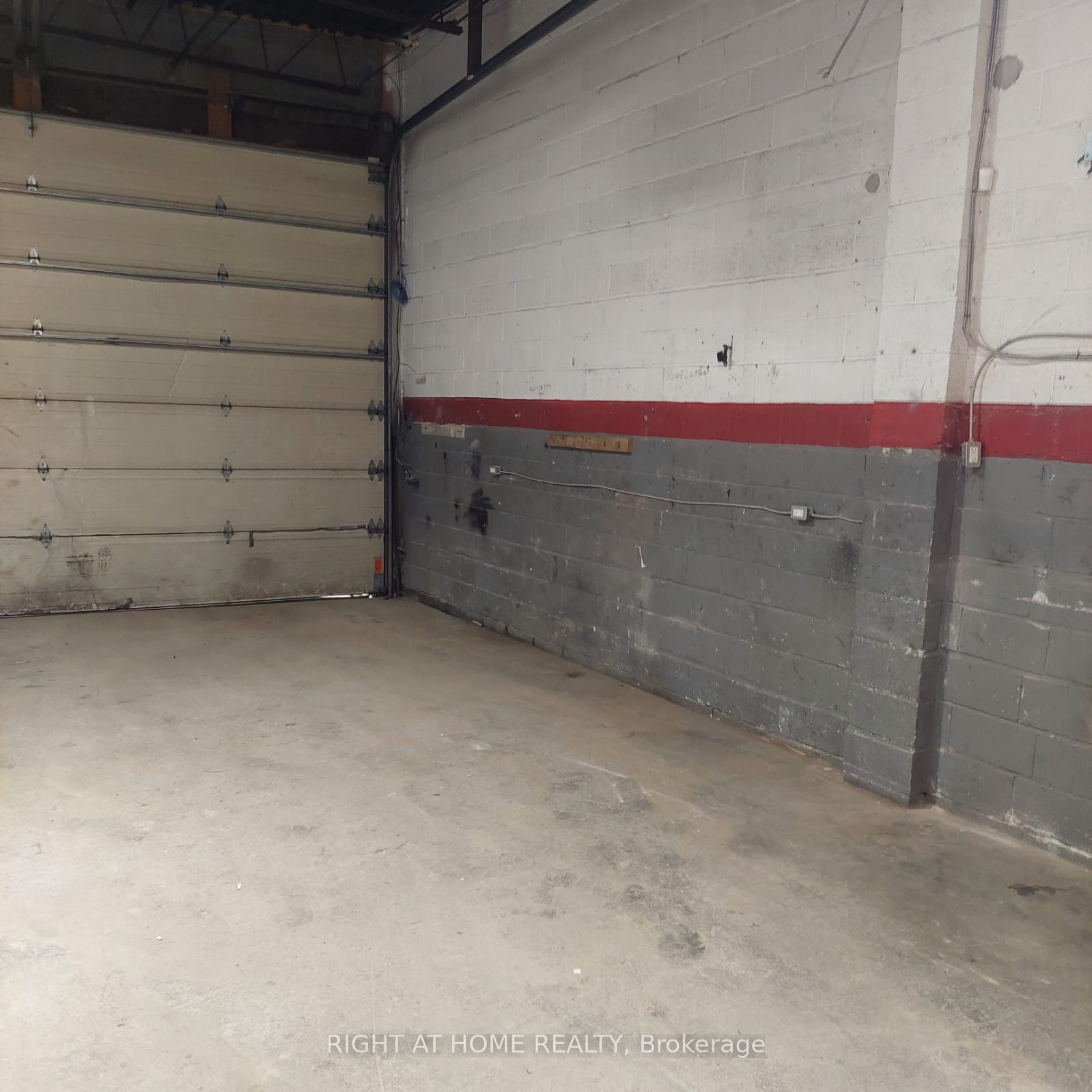 #unit# 2 - 35 Edgar Avenue Property Photo 5