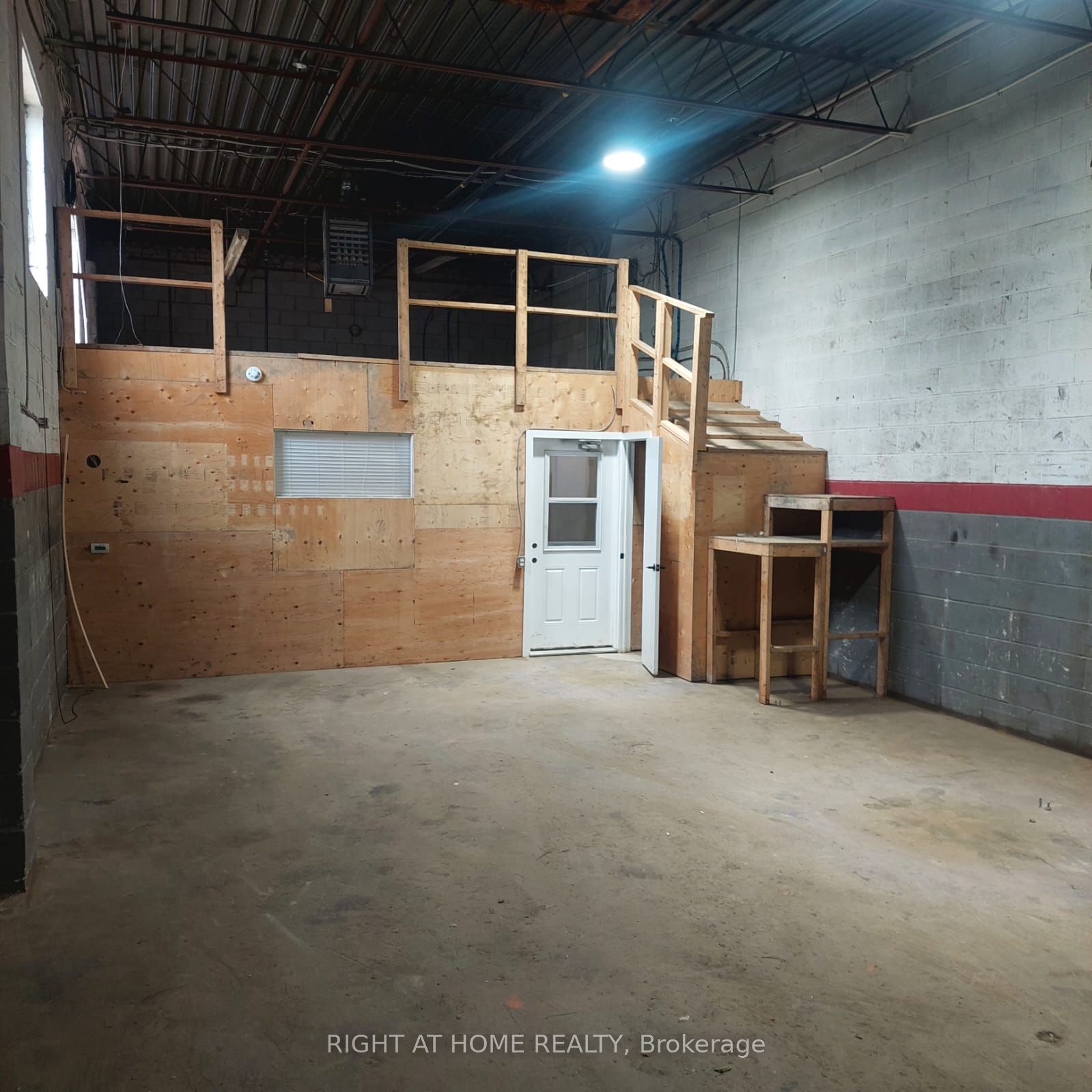 #unit# 2 - 35 Edgar Avenue Property Photo 6