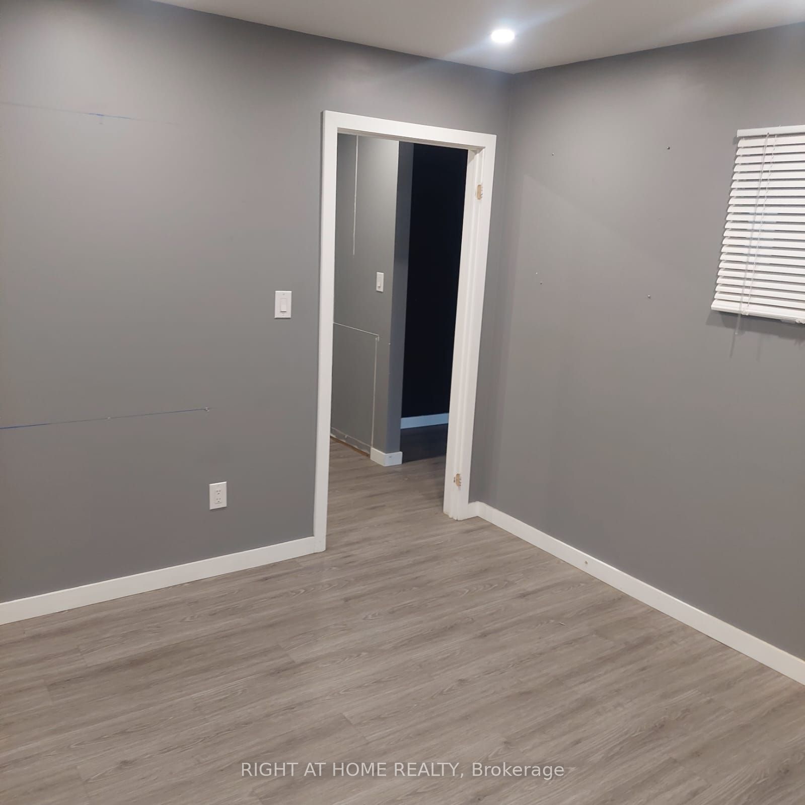 #unit# 2 - 35 Edgar Avenue Property Photo 8