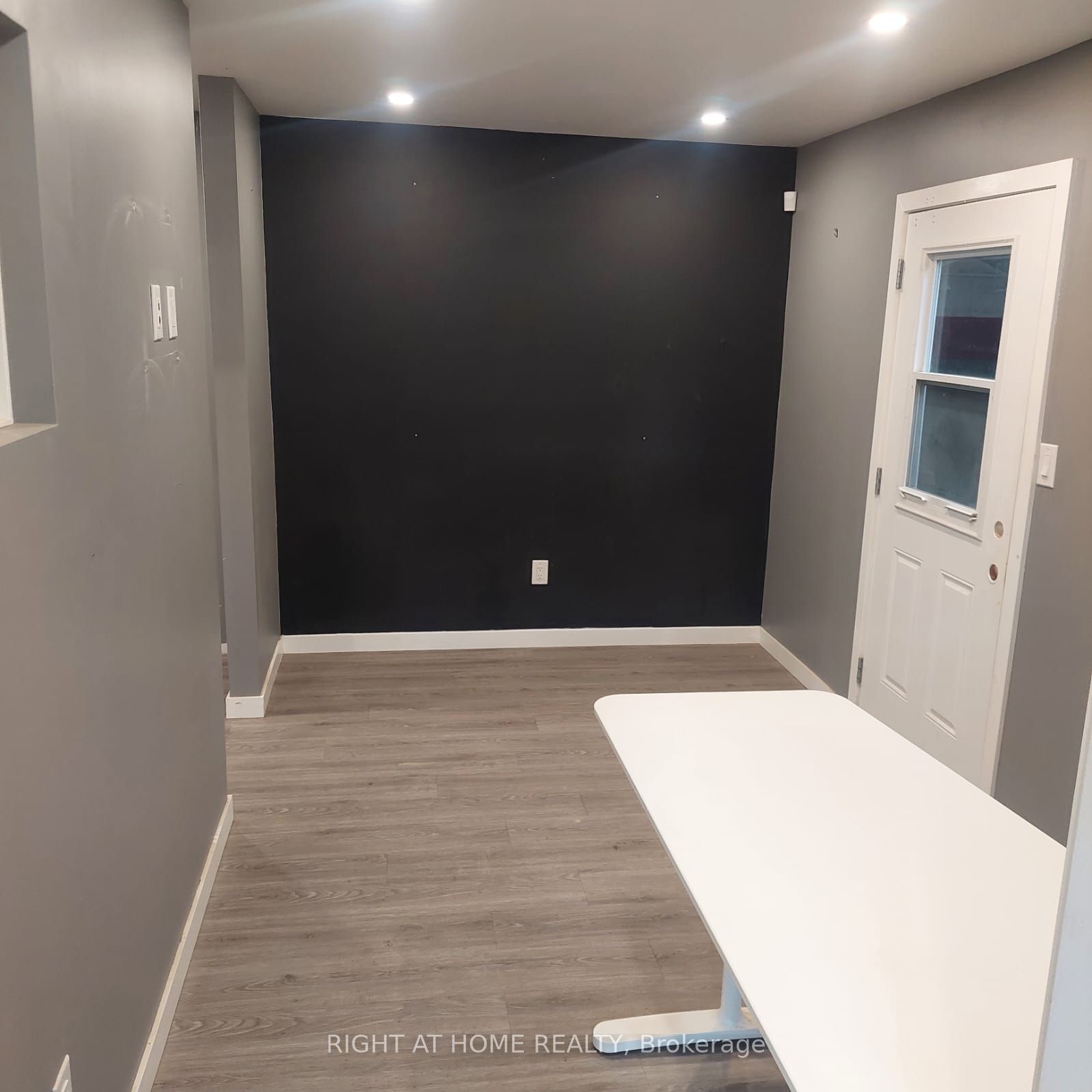 #unit# 2 - 35 Edgar Avenue Property Photo 9