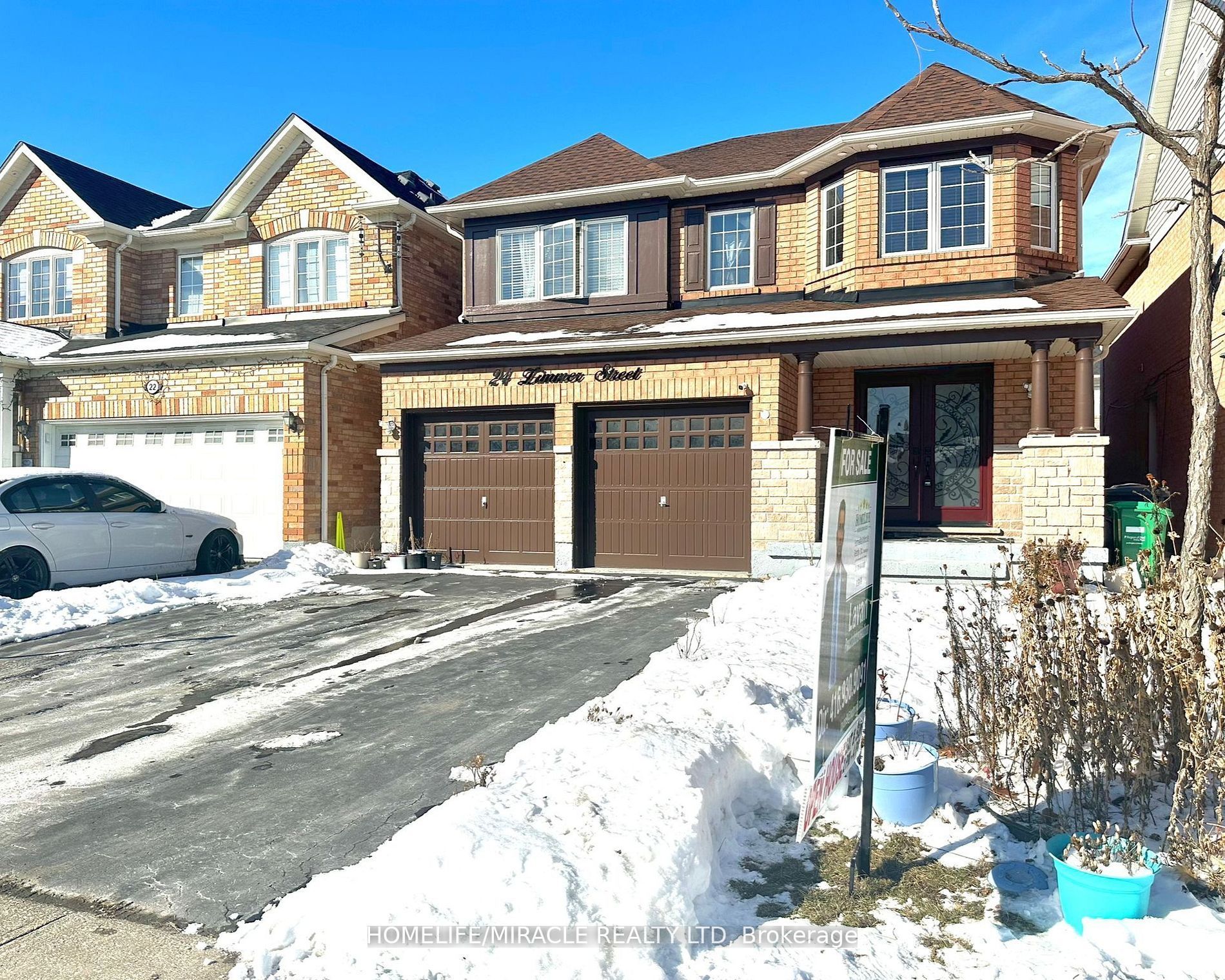 24 Zimmer Street Property Photo 1