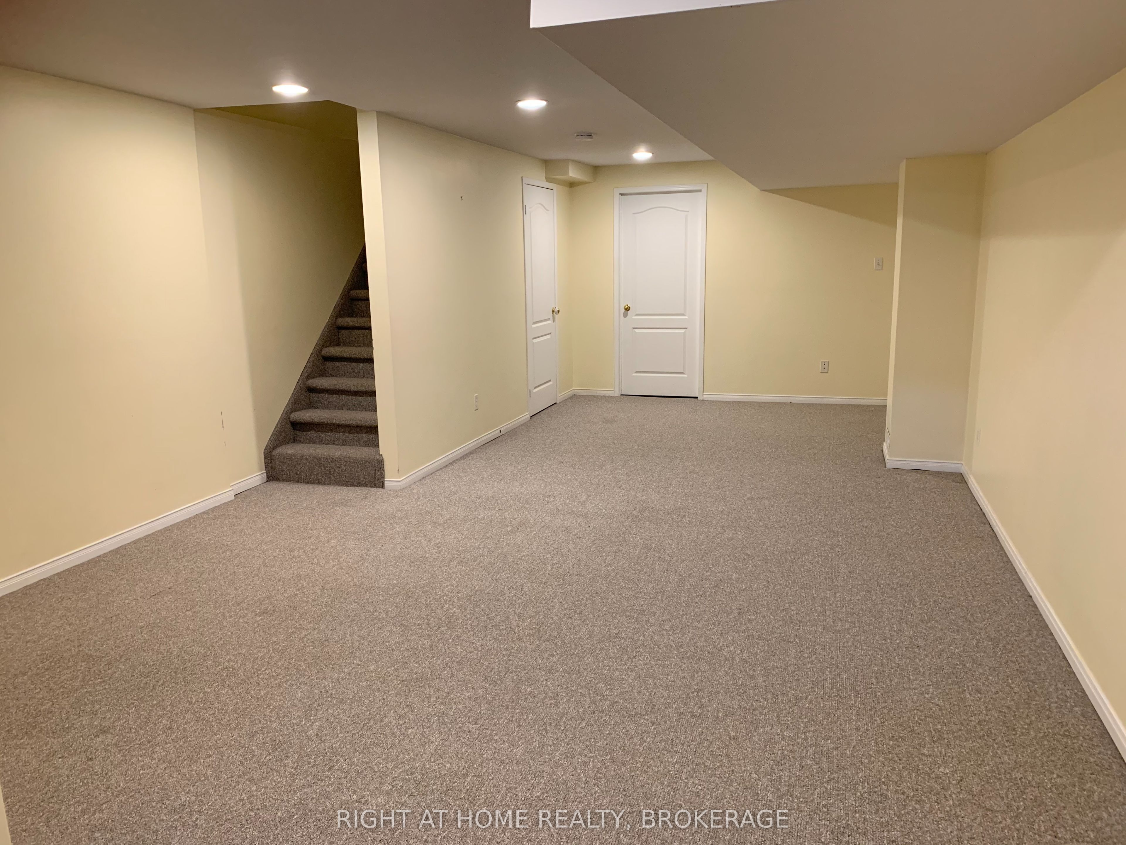 1149 Treetop Ter Property Photo 21