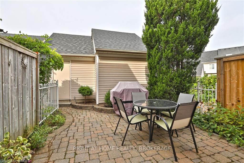 1149 Treetop Ter Property Photo 25