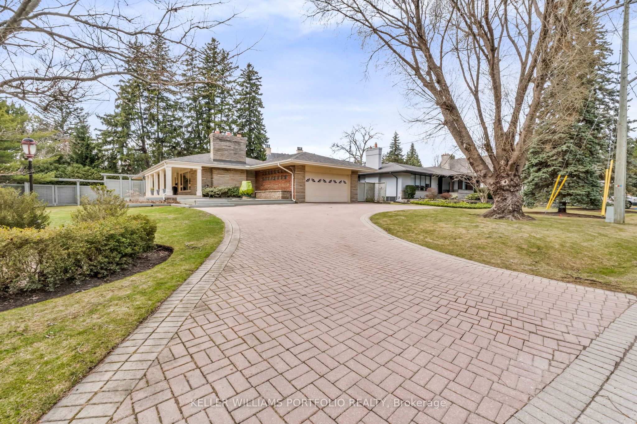 1123 Lakeshore Road Property Photo