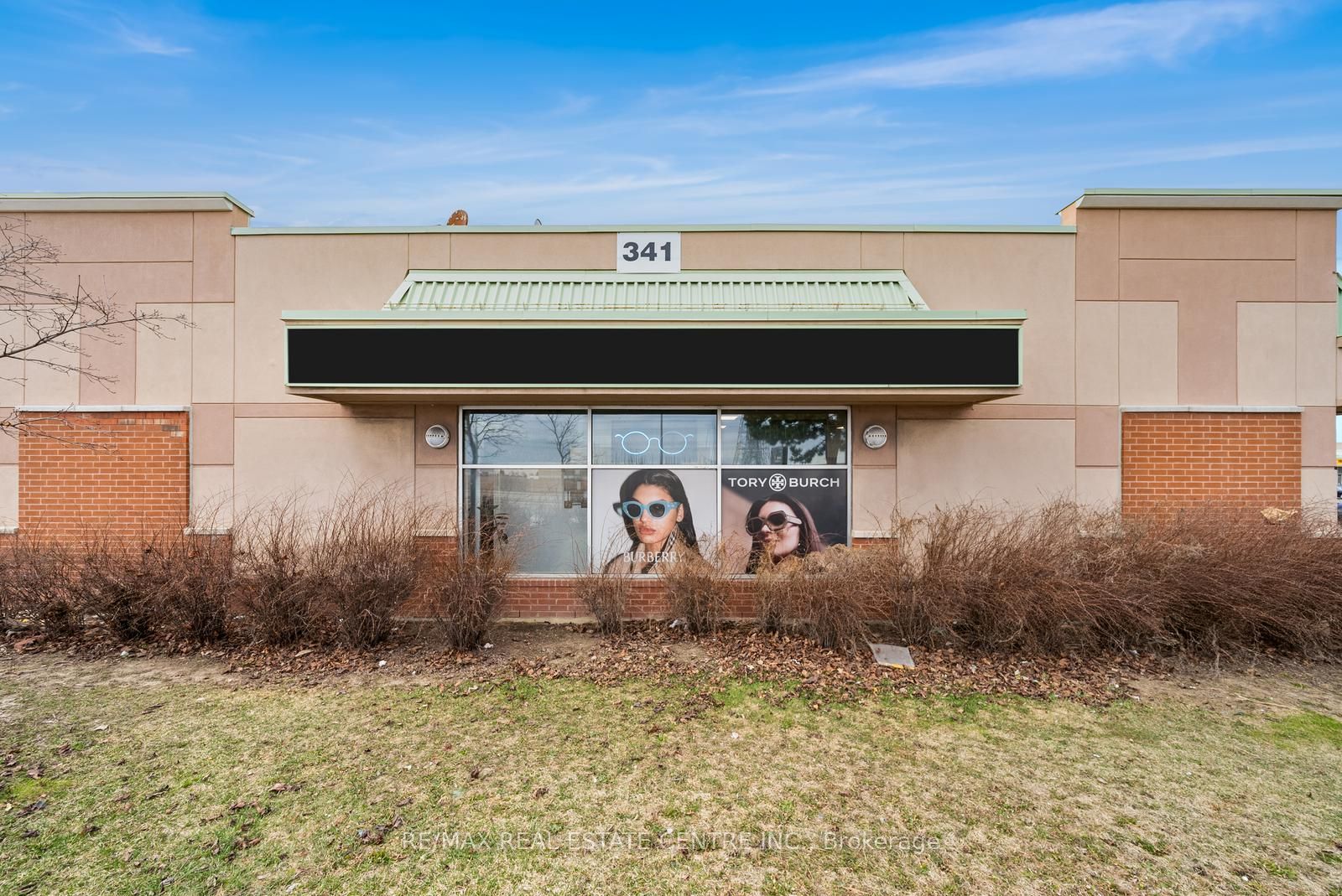 #6 - 341 Parkhurst Square Property Photo 3