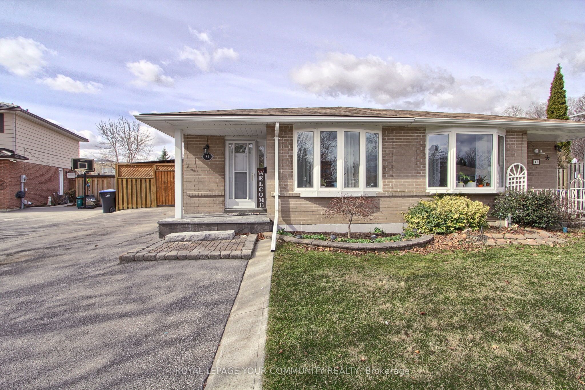 41 Mandarin Crescent Property Photo 1