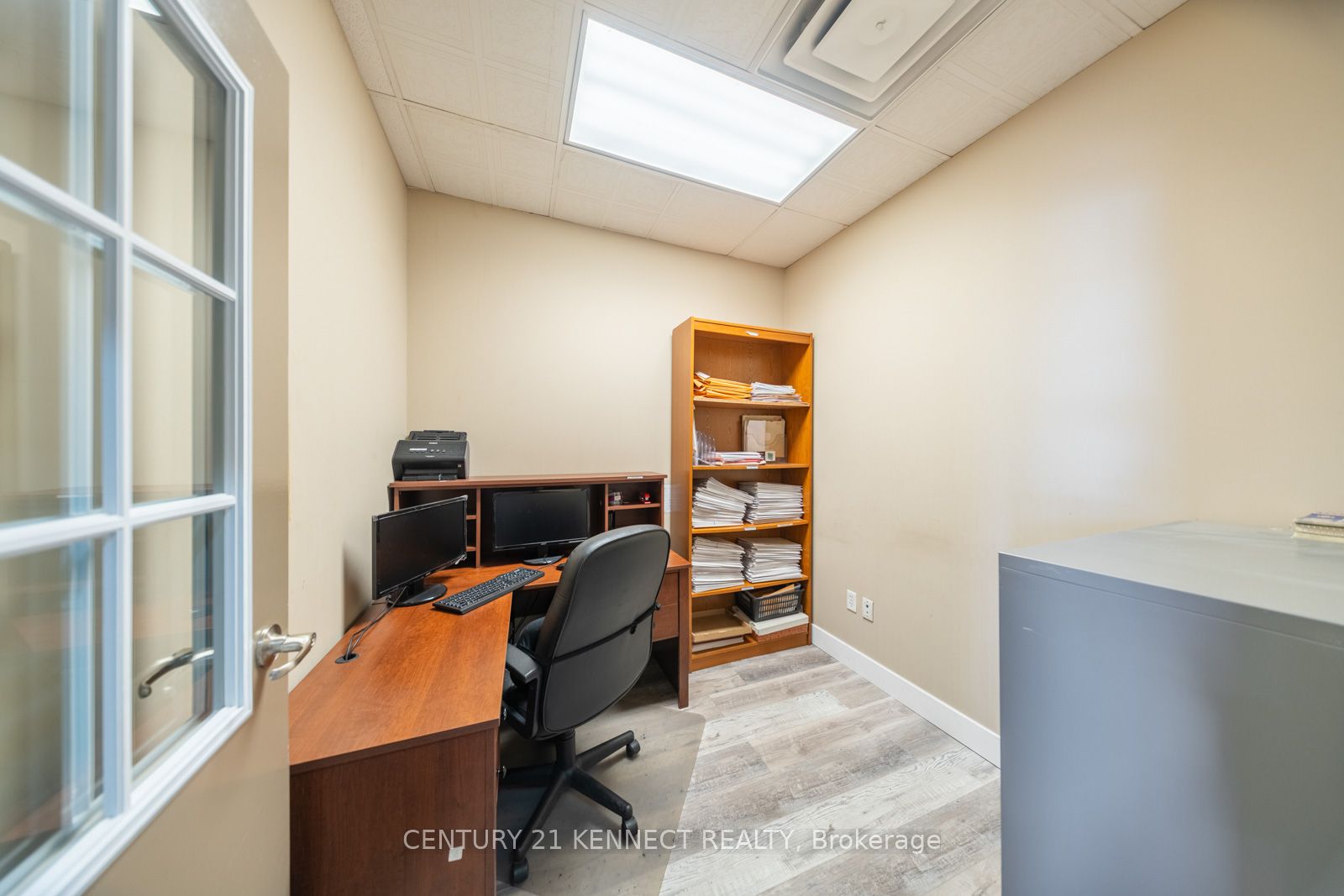 #24 - 7370 Bramalea Road Property Photo 12