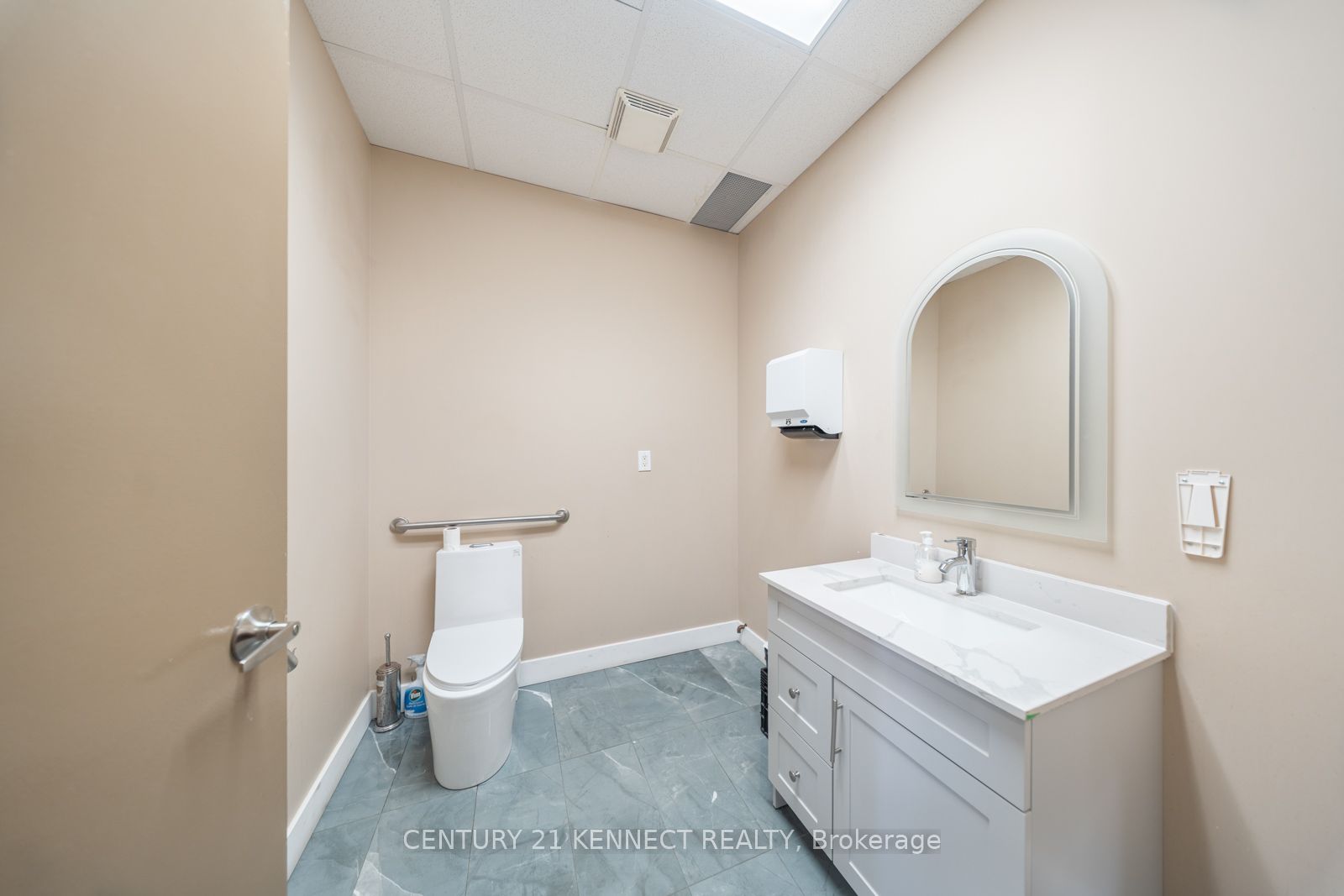 #24 - 7370 Bramalea Road Property Photo 13