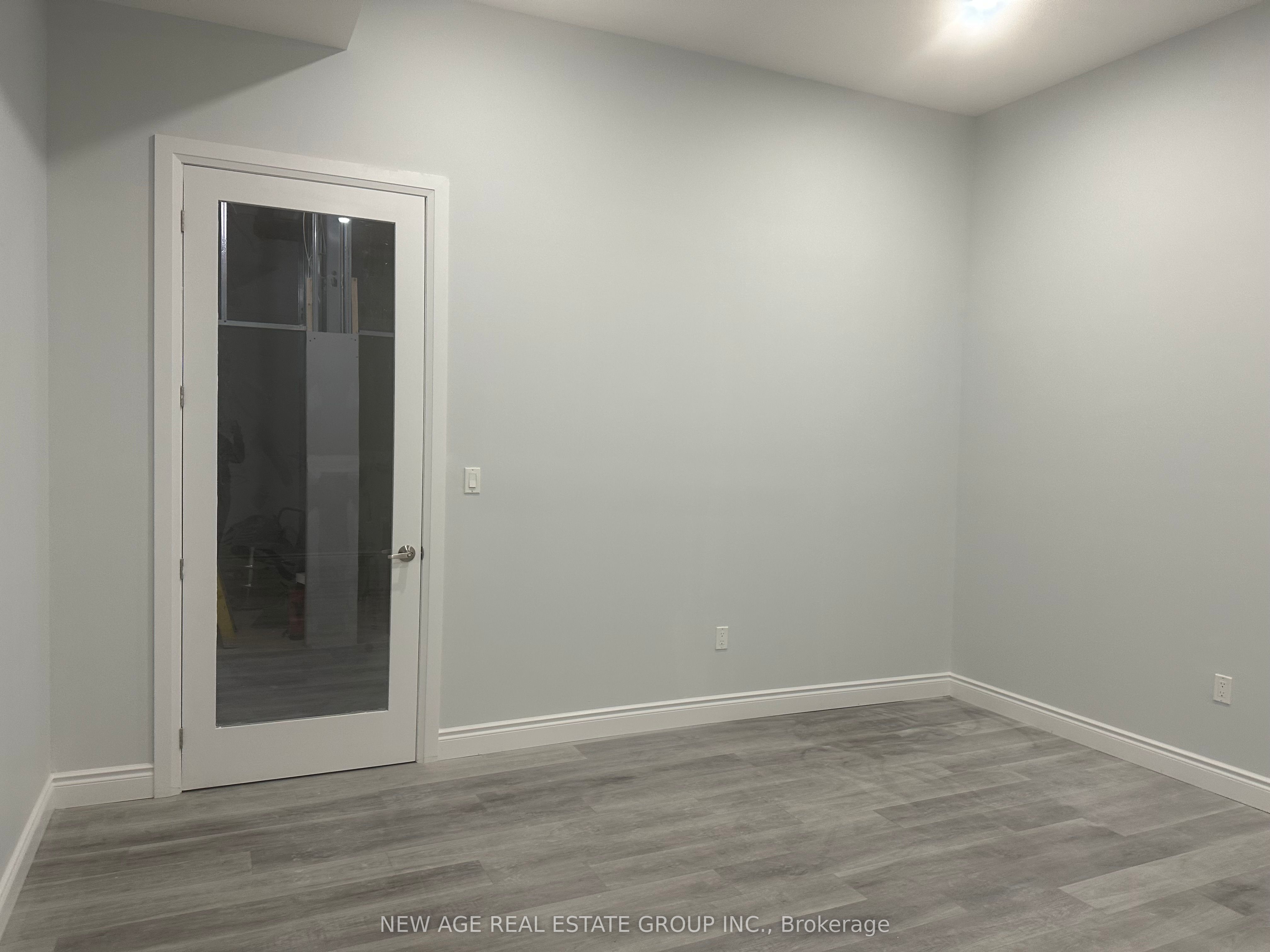 #5-208 - 15 Brownridge Road Property Photo 3