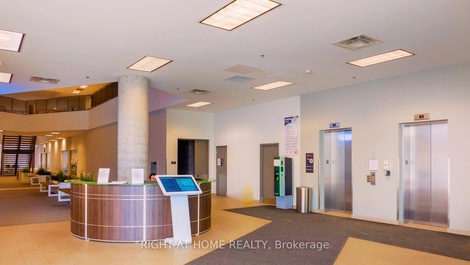 #511 - 1275 Finch Avenue Property Photo 2