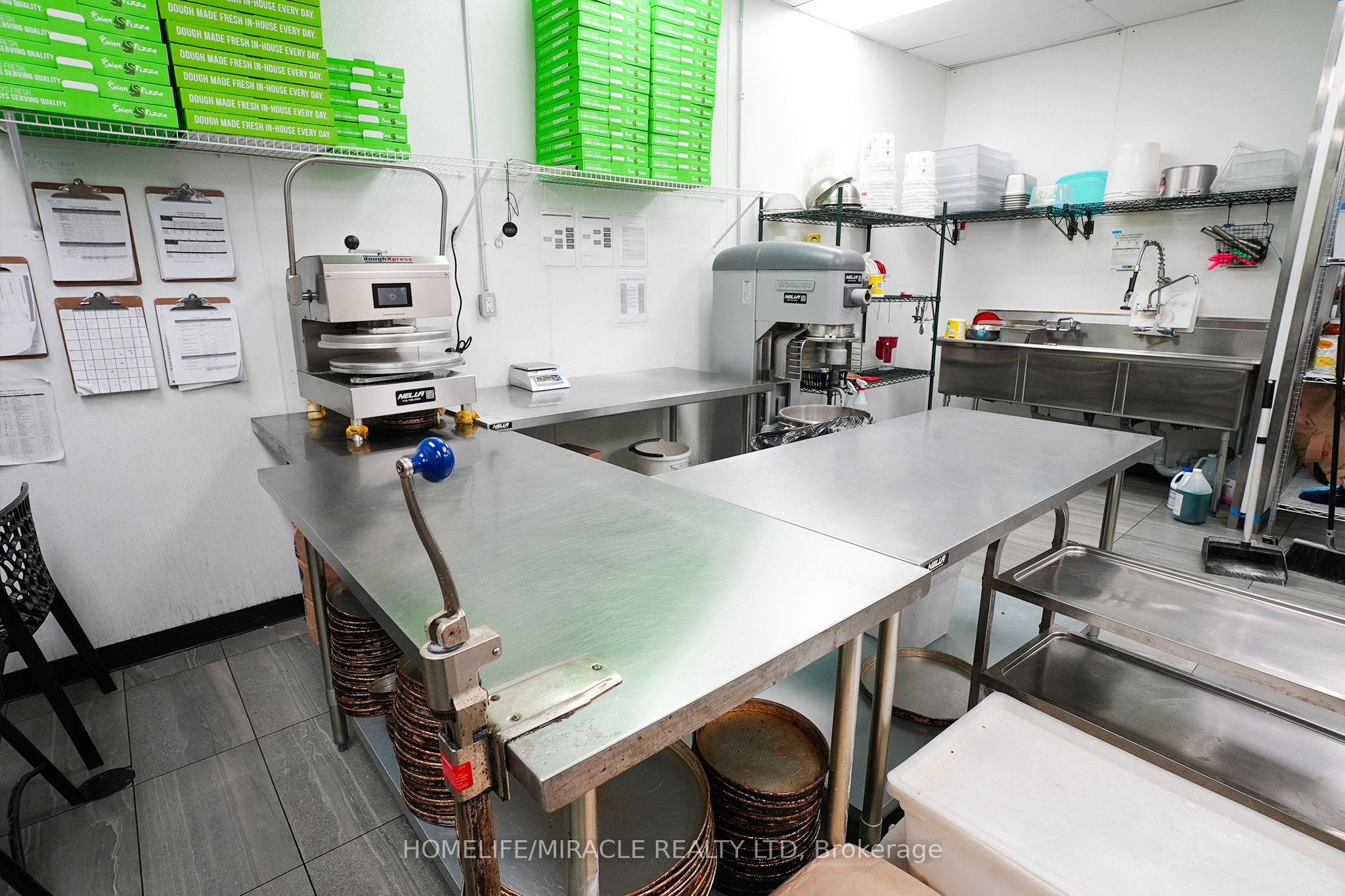 #b7 - 117 Cross Avenue Property Photo 21