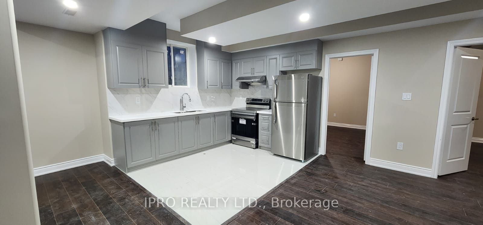 71 Ivor Crescent Basement Property Photo 3