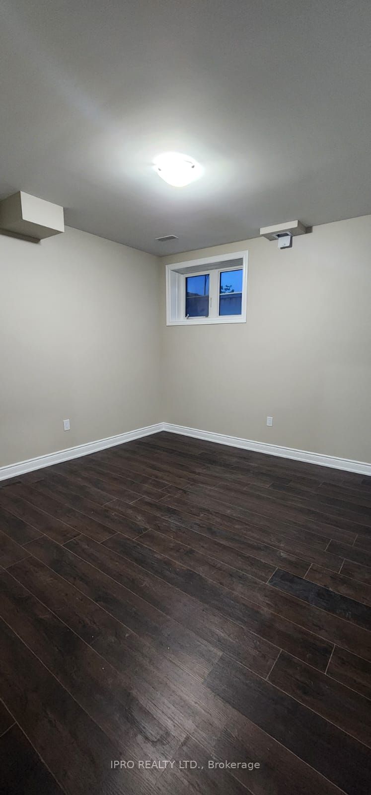 71 Ivor Crescent Basement Property Photo 5