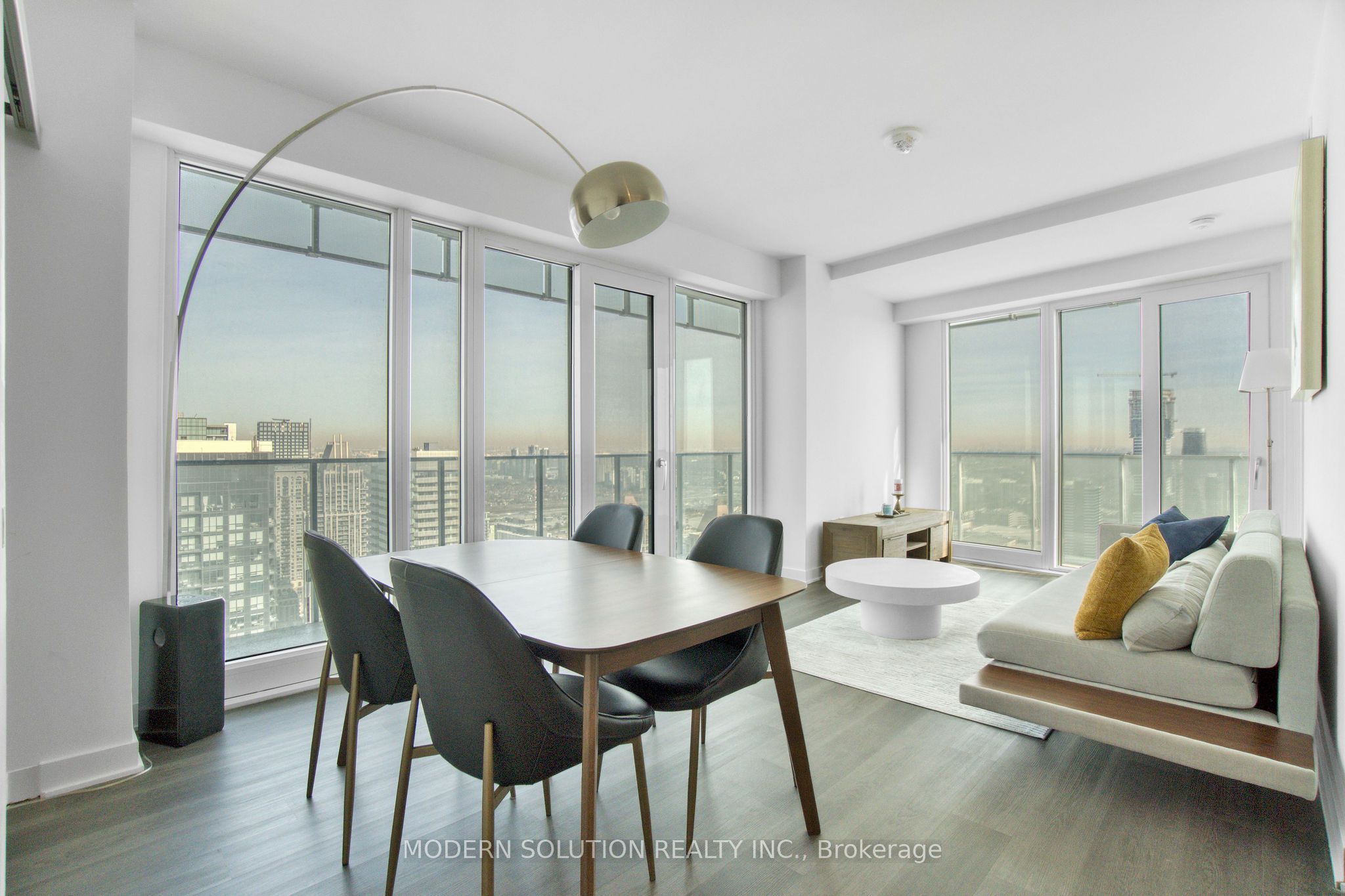 #4510 - 3900 Confederation Parkway Property Photo 10