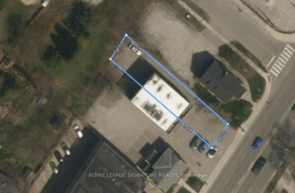 5050 Dundas Street Property Photo 5