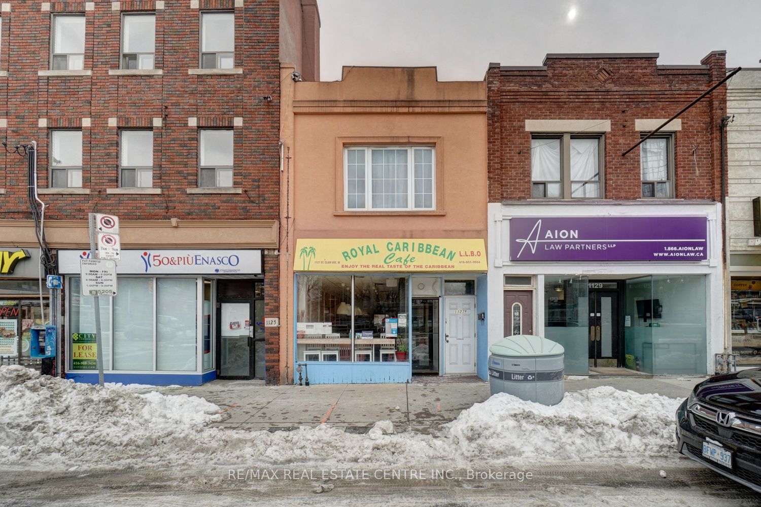 1127 St Clair Avenue Property Photo 1