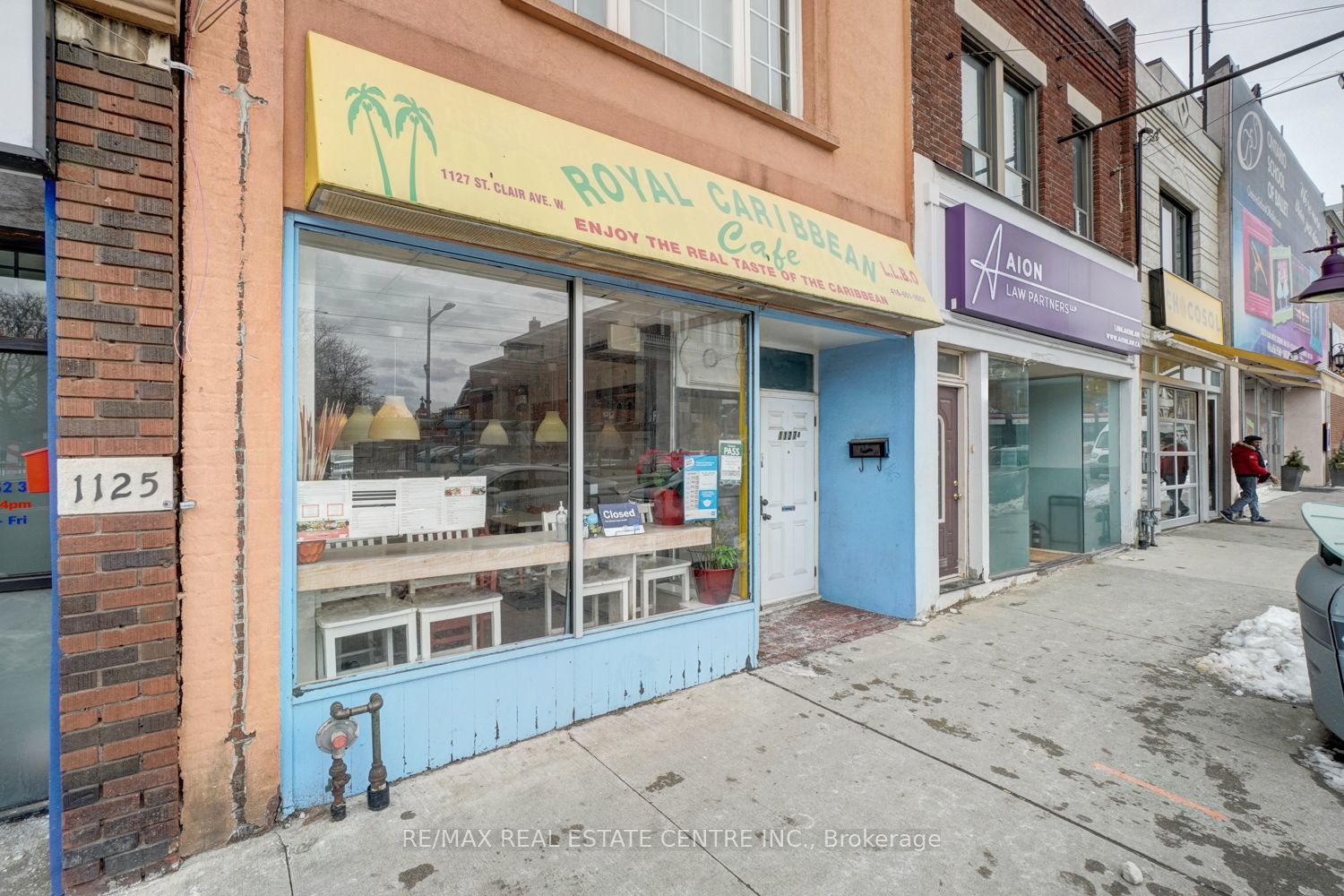 1127 St Clair Avenue Property Photo 2