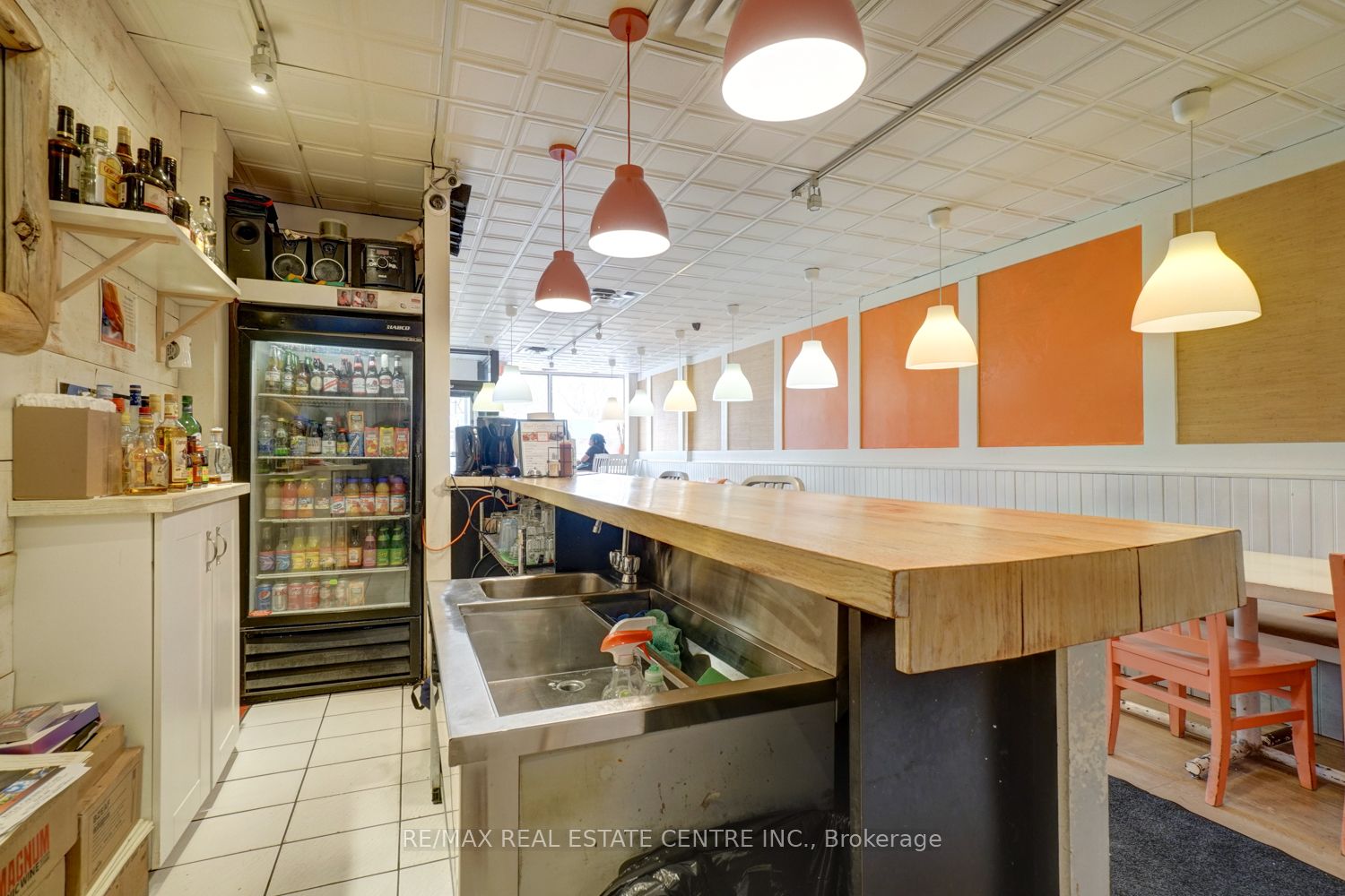 1127 St Clair Avenue Property Photo 14