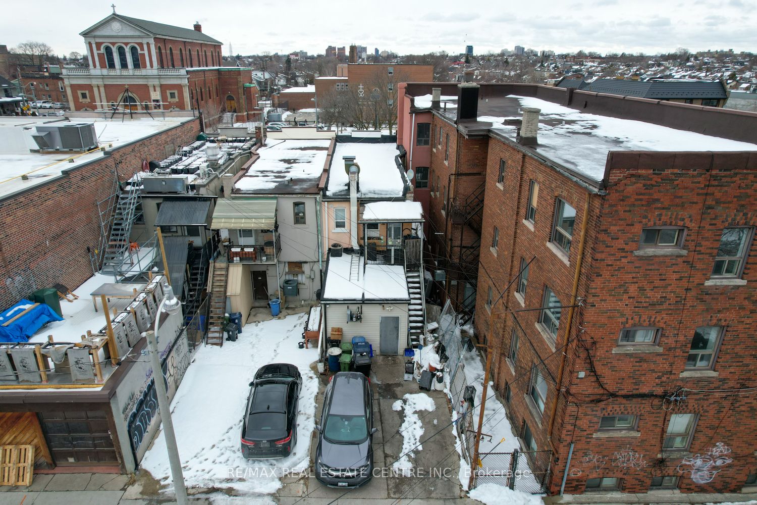 1127 St Clair Avenue Property Photo 38