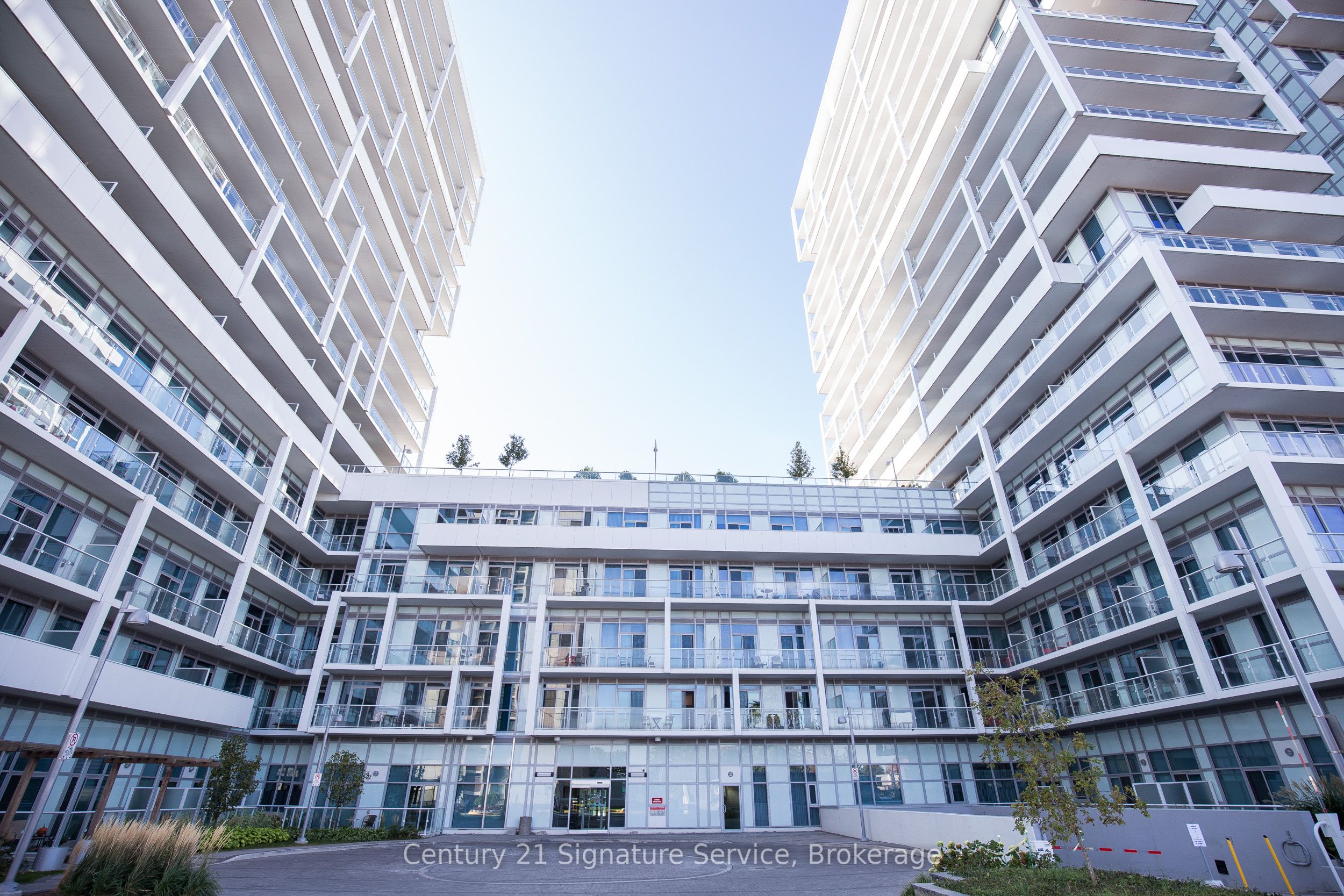 #1013 - 55 Speers Road Property Photo