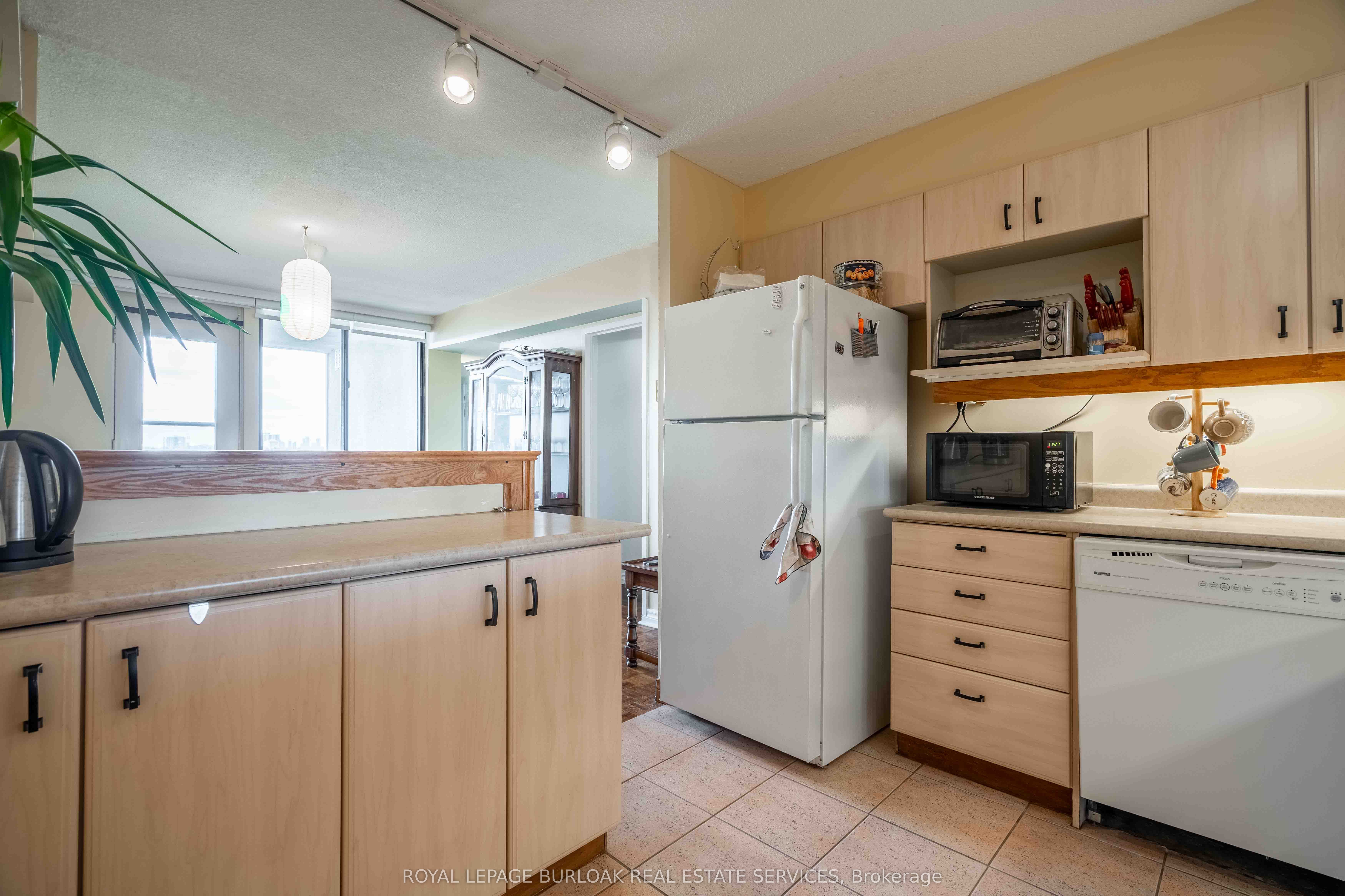 300 Mill Road C34 Property Photo 11