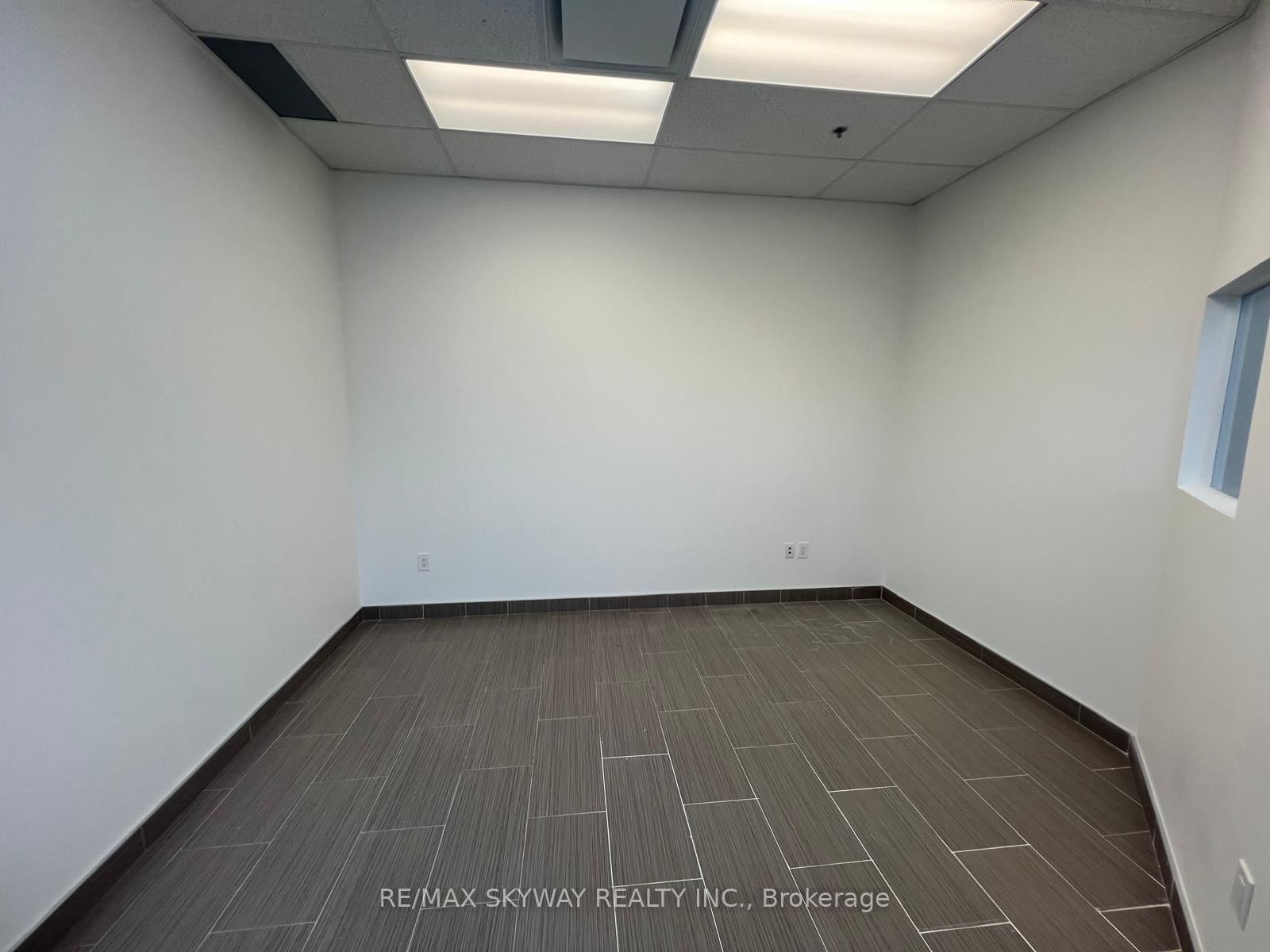 #54 - 80 Maritime Ontario Boulevard Property Photo 7