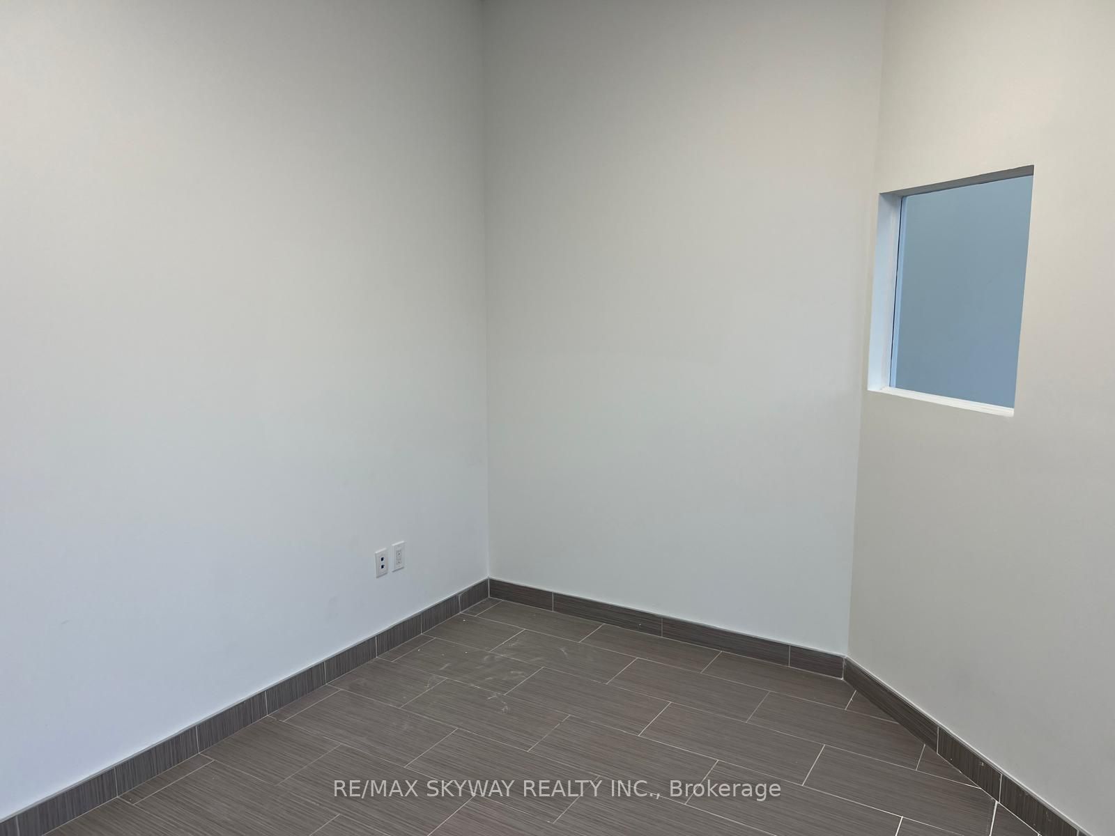 #54 - 80 Maritime Ontario Boulevard Property Photo 9