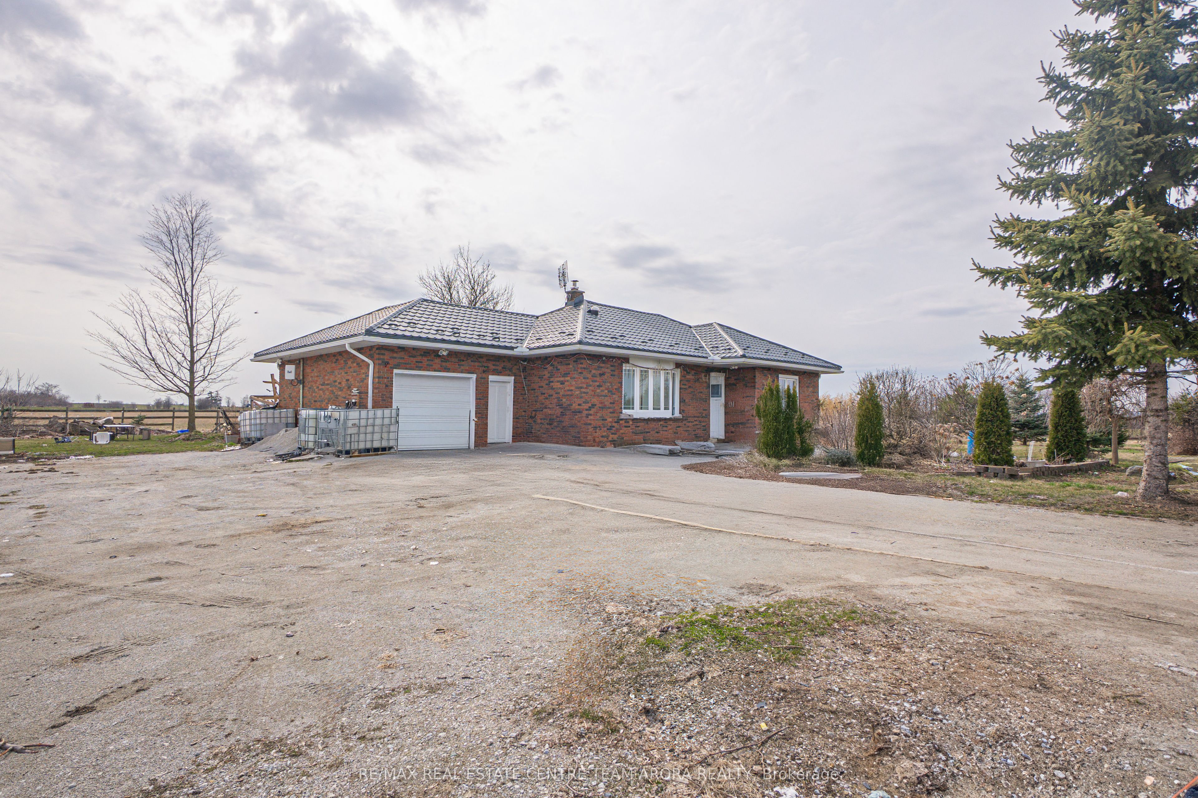 1049 Rural Halton Hills Real Estate Listings Main Image