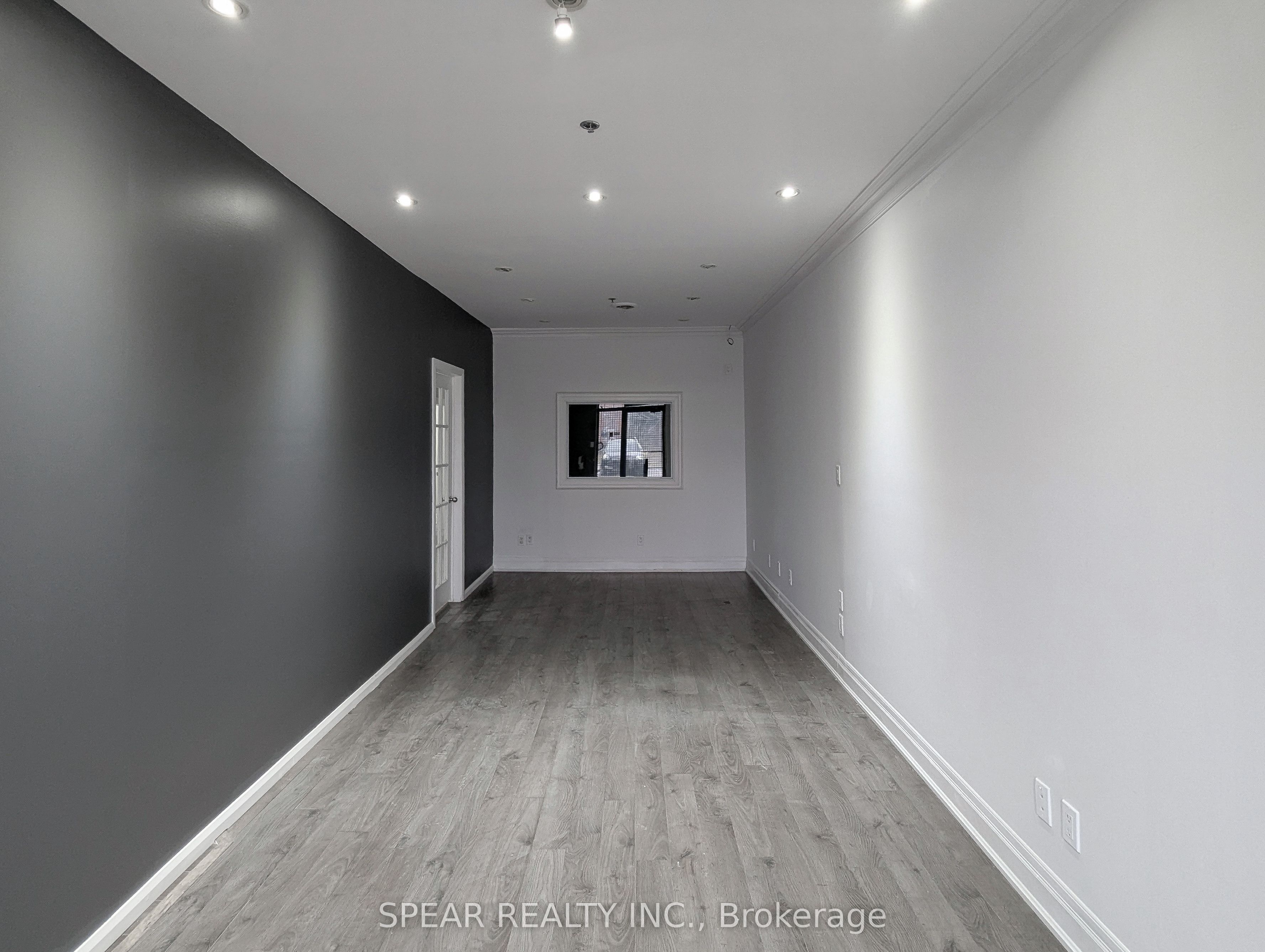 #21 - 1 Whitehorse Road Property Photo 4